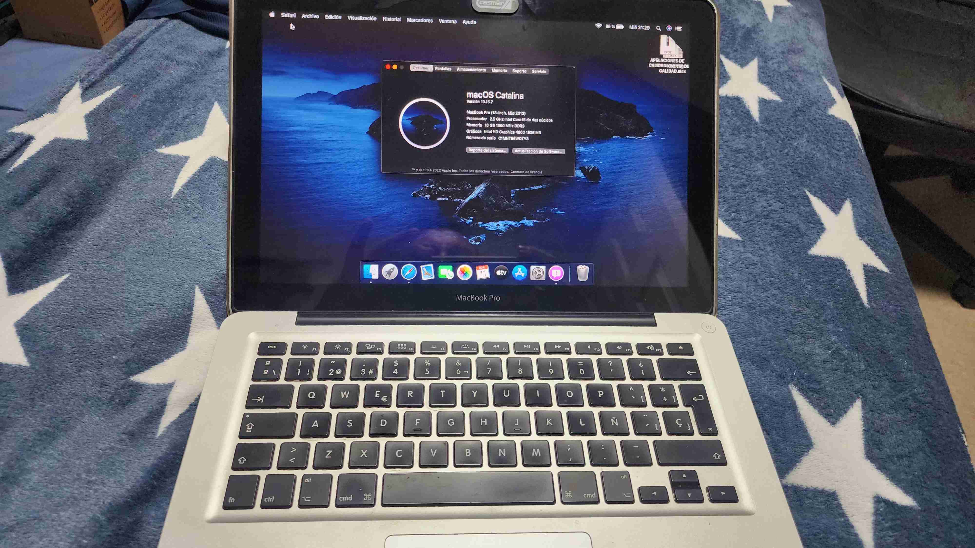 Laptop Apple MacBook gris - miniatura 4