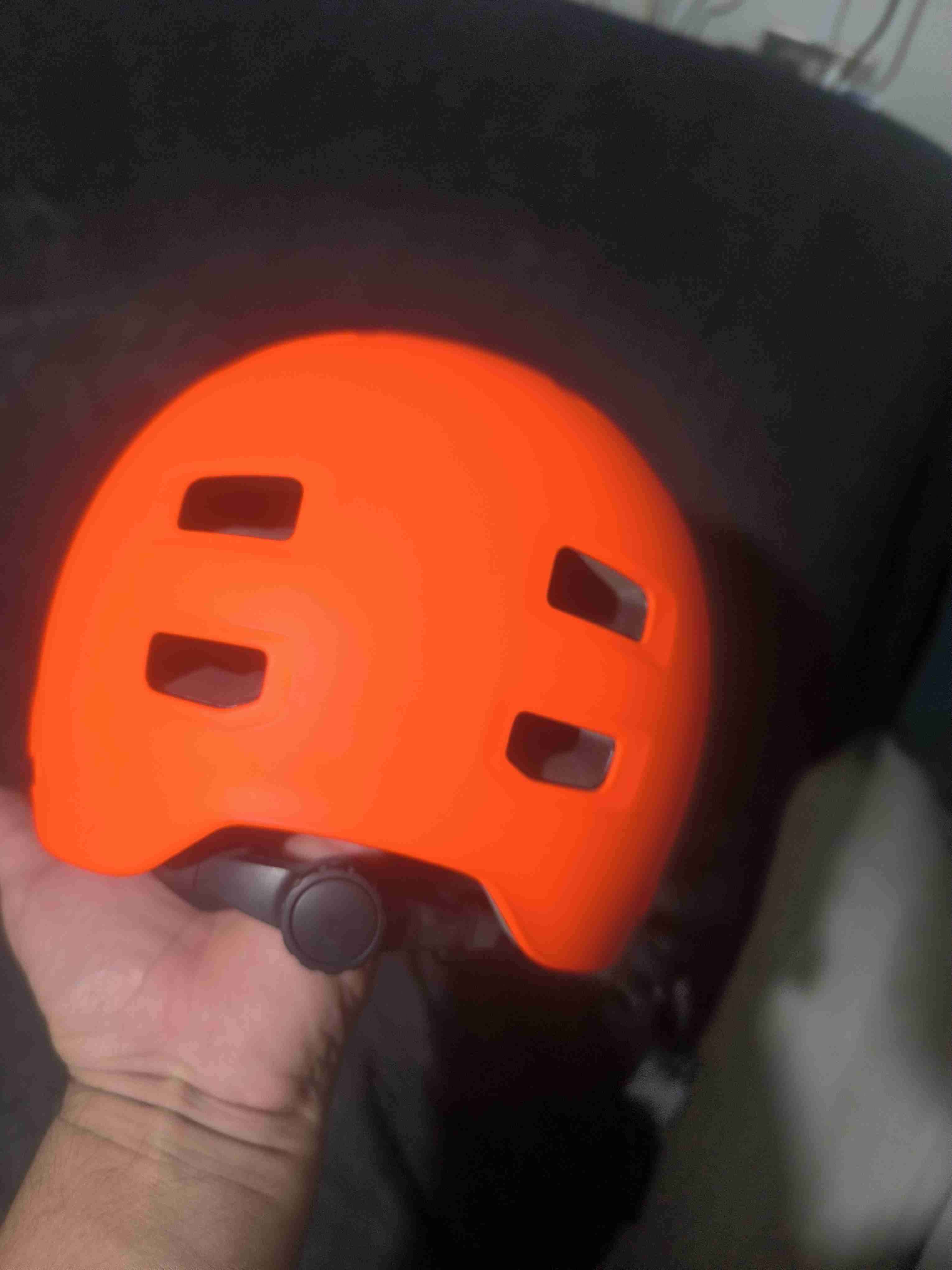 Casco naranja de bicicleta - 4