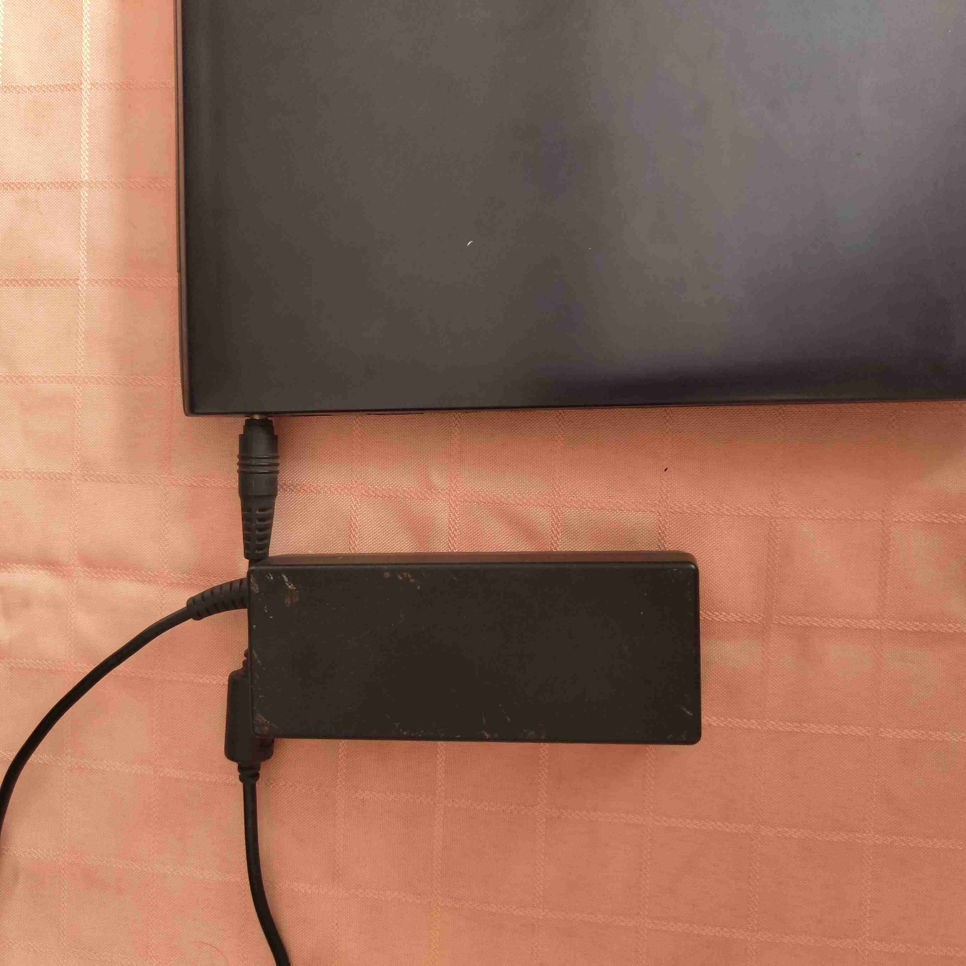 Notebook Samsung np67 - miniatura 4