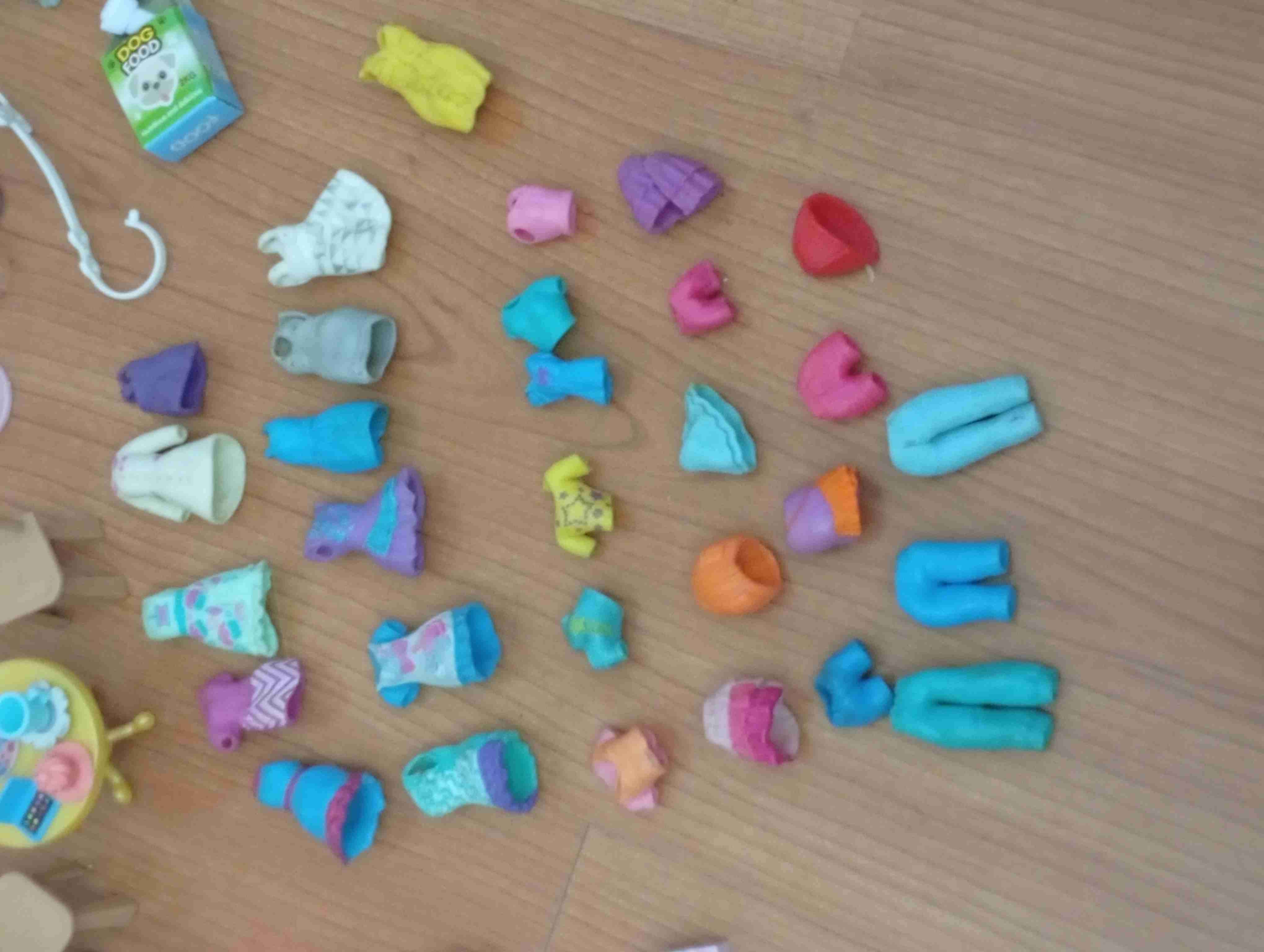 Set de muñecas y accesorios - miniatura 3