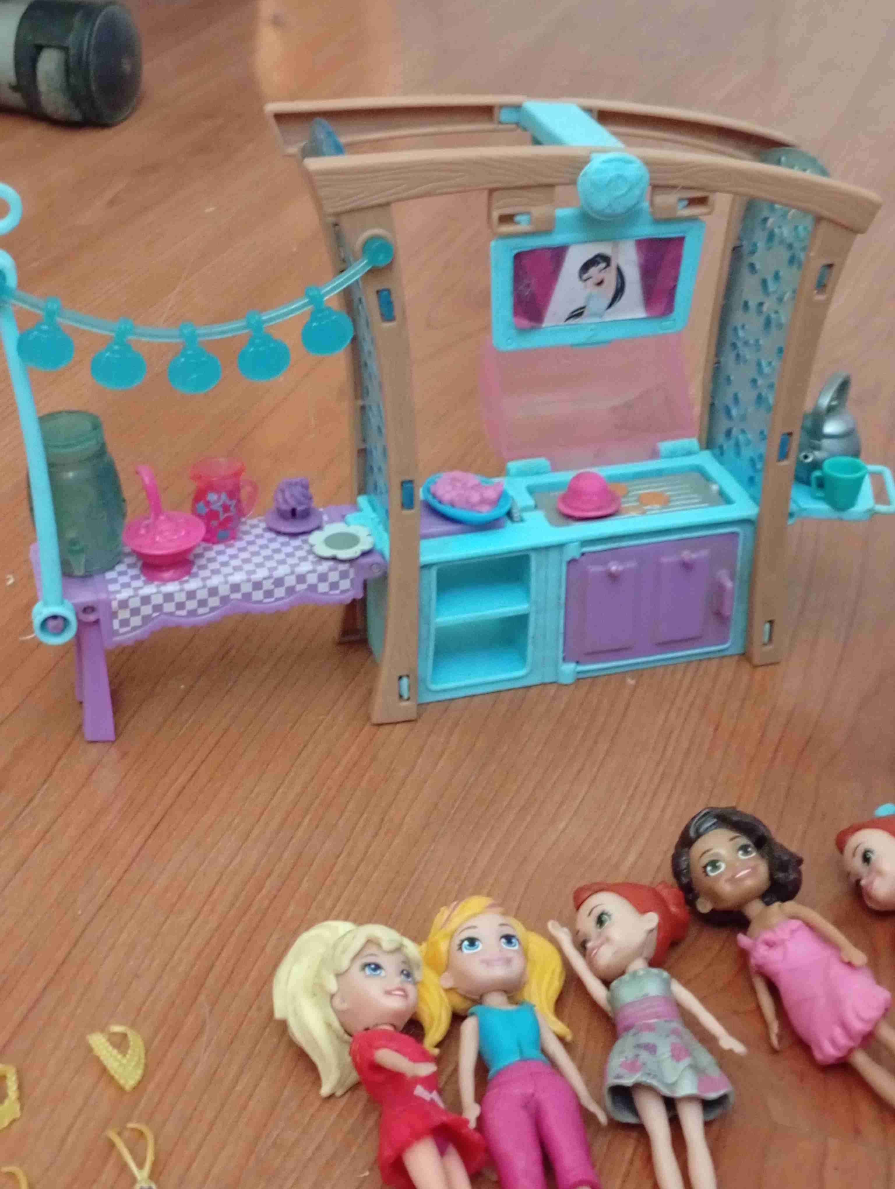 Set de muñecas y accesorios - miniatura 4