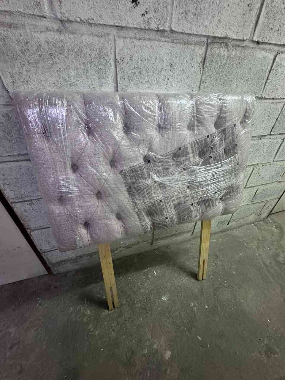 Cabecera de cama capitoné