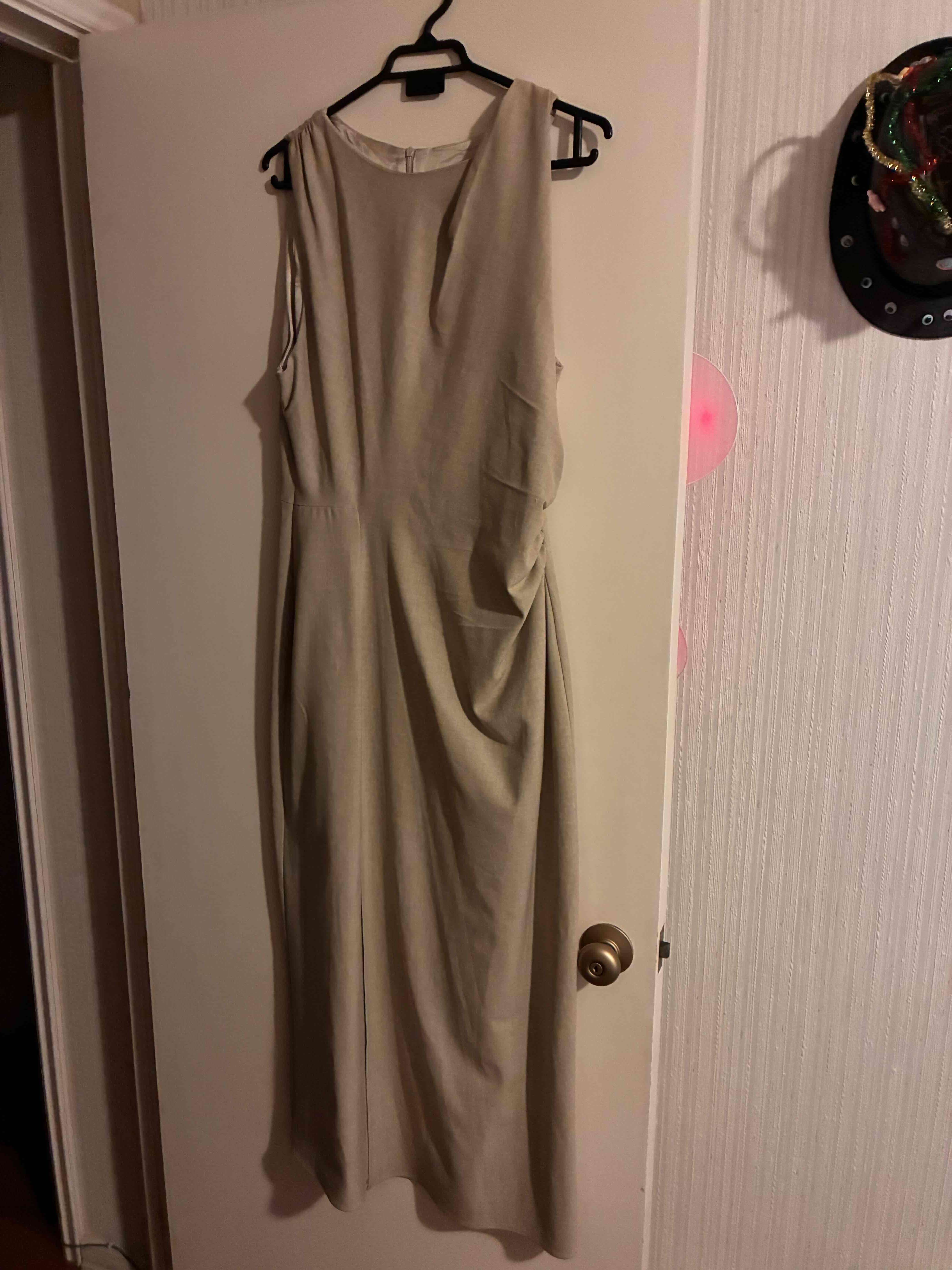 Vestido largo beige