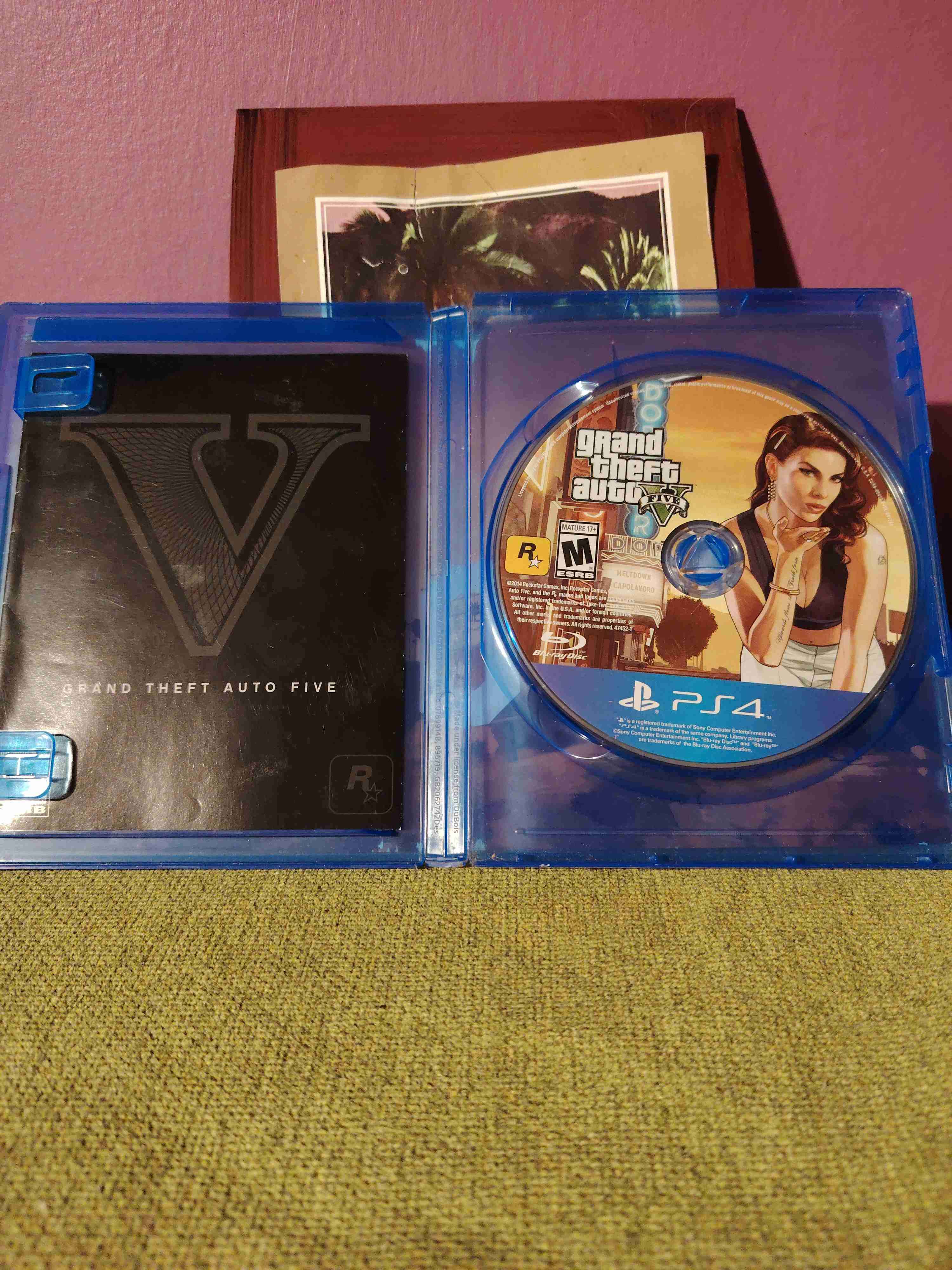 Juego PS4 Grand Theft Auto V - miniatura 2