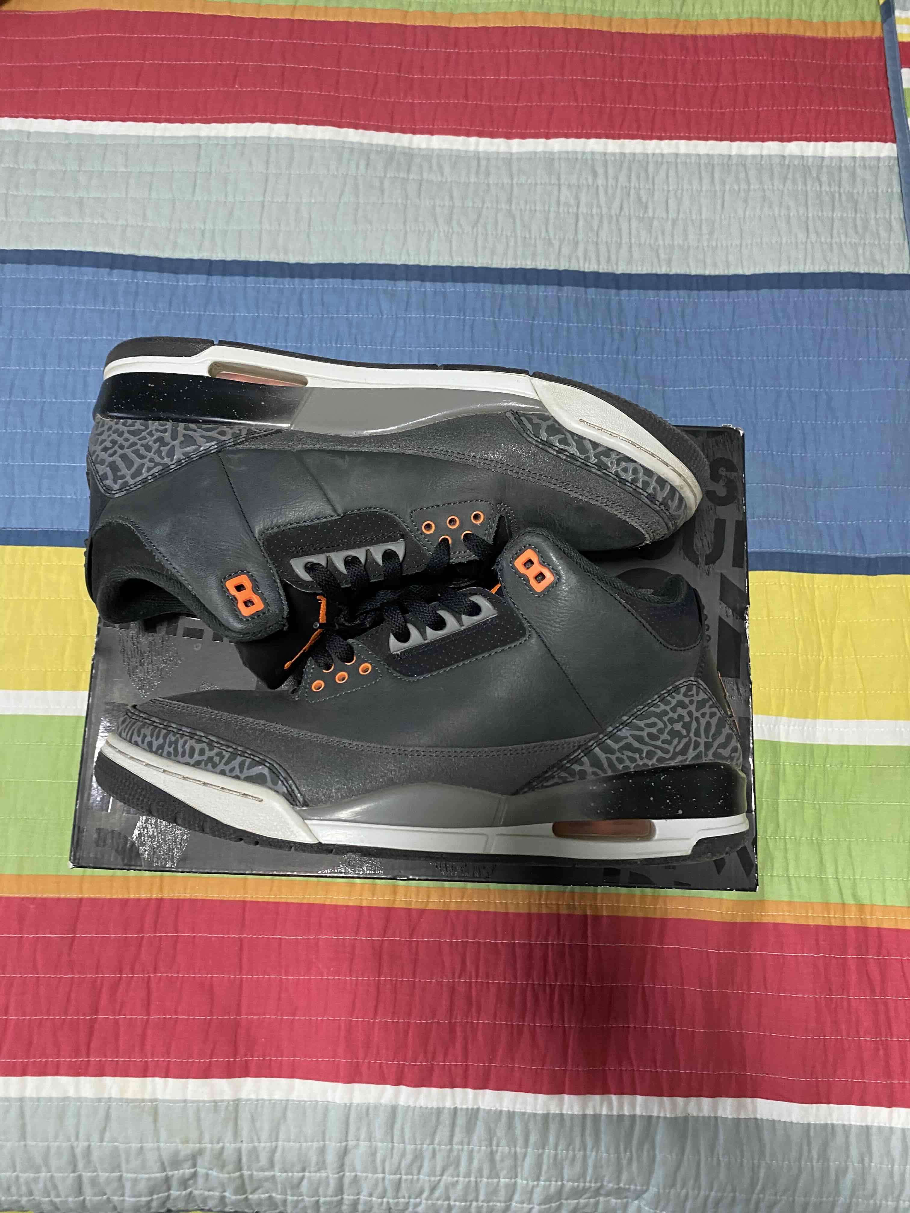 Zapatillas negras jordan 3 - miniatura 3