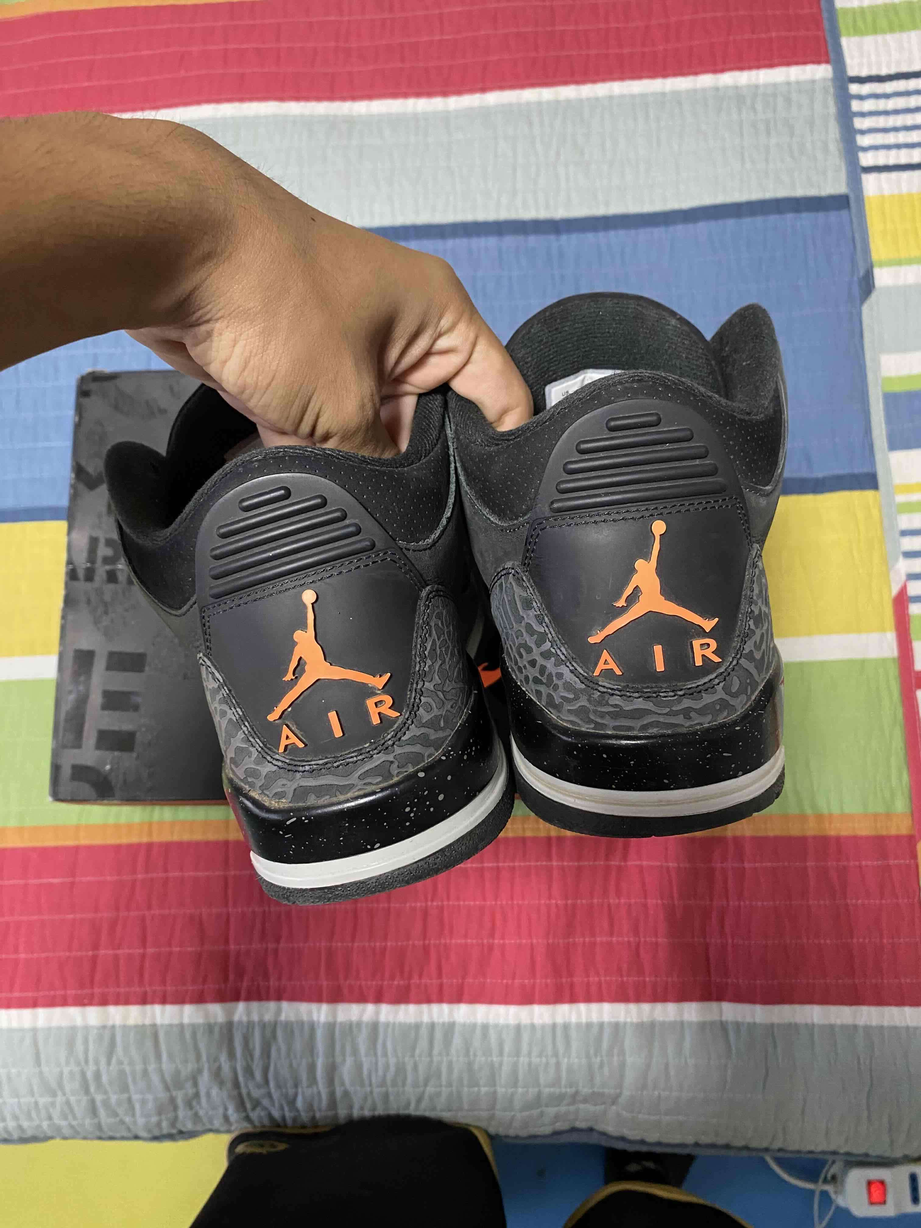 Zapatillas negras jordan 3 - miniatura 4