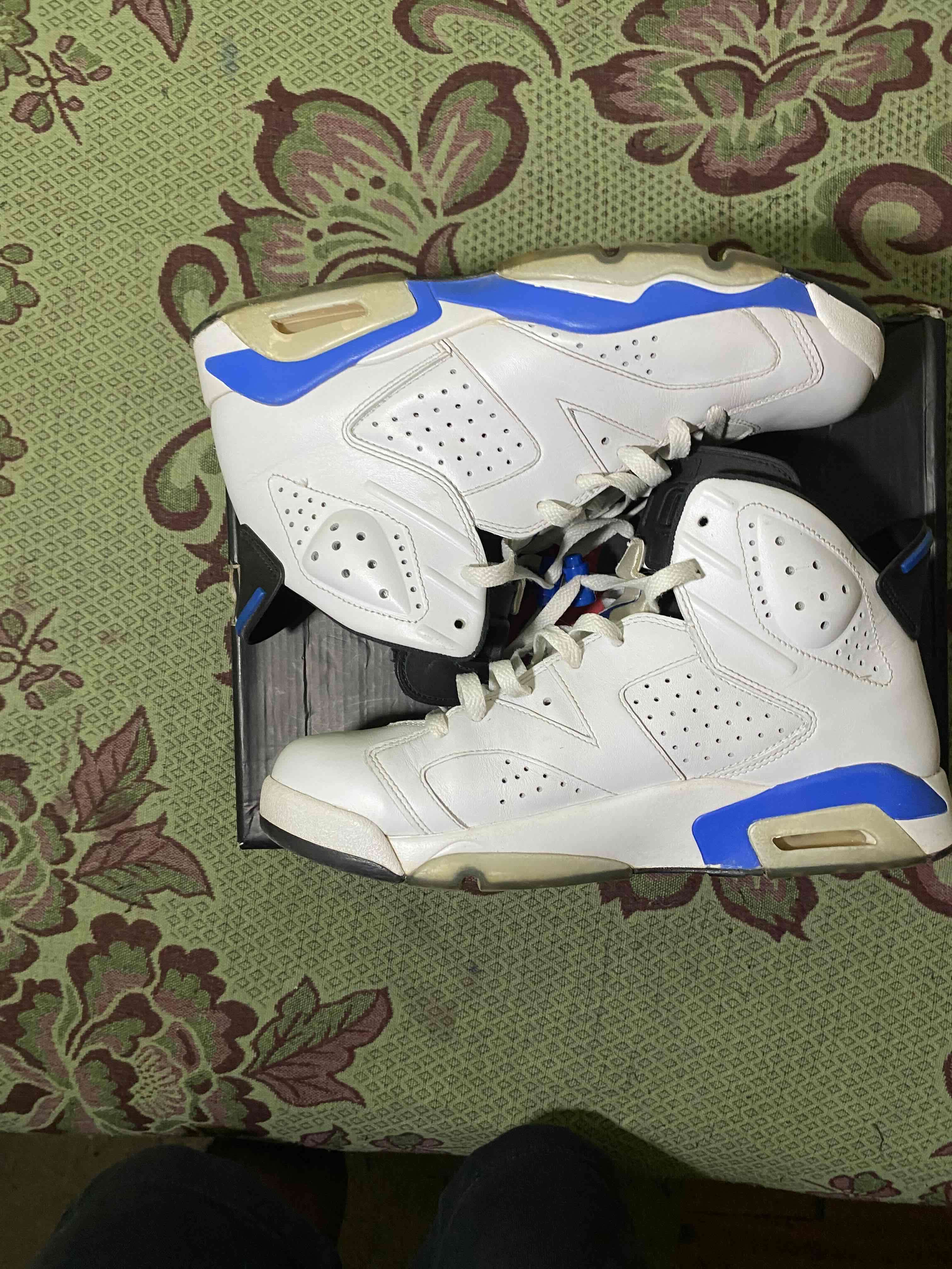 Zapatillas  blanca jordan 6 - miniatura 3