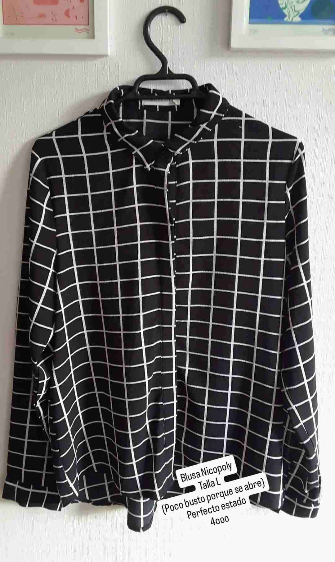 Blusa Nicopoly negra a cuadros