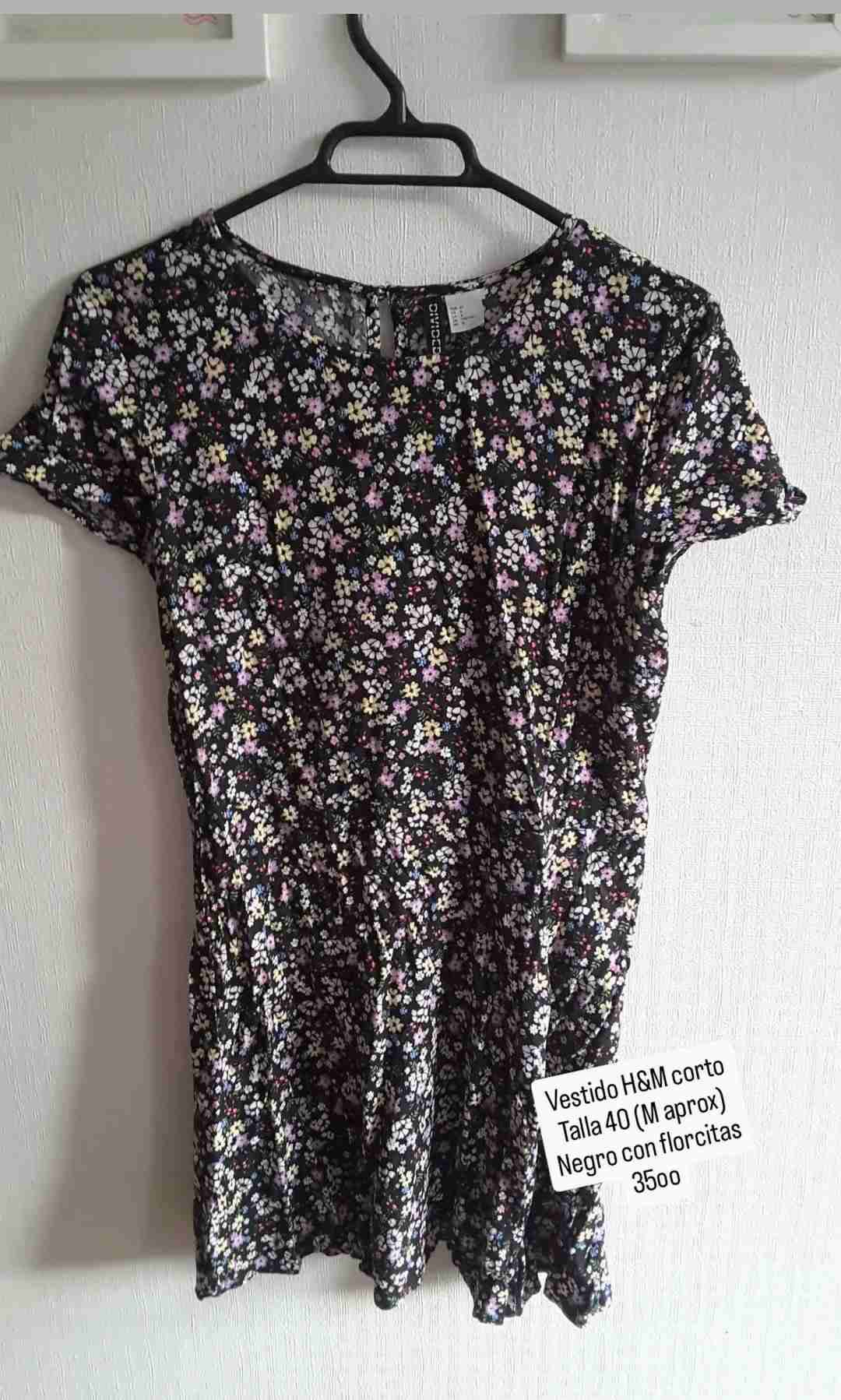 Vestido H&M corto floral