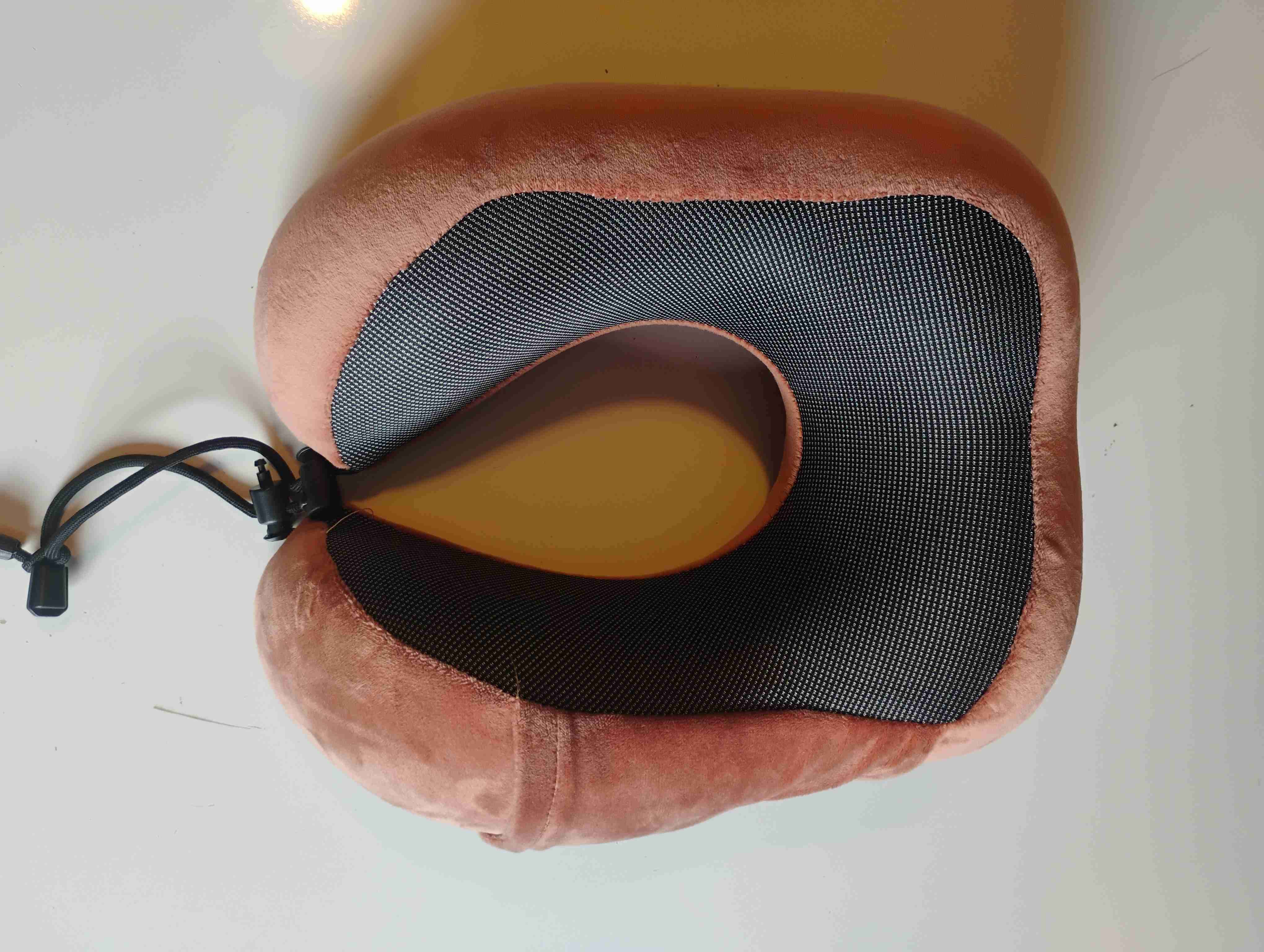 Cojín de viaje ergonómico