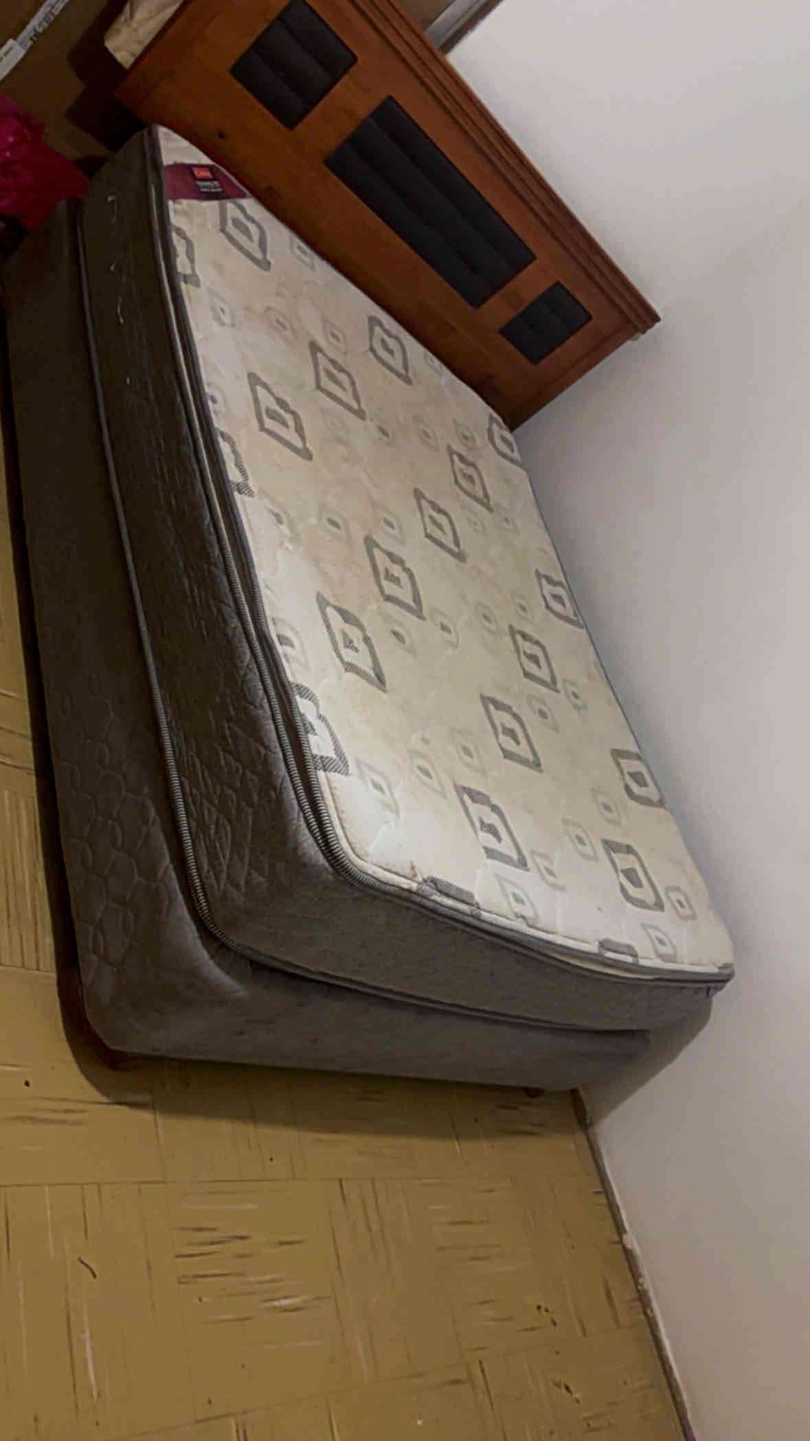 Cama matrimonial con colchón 2 plaza