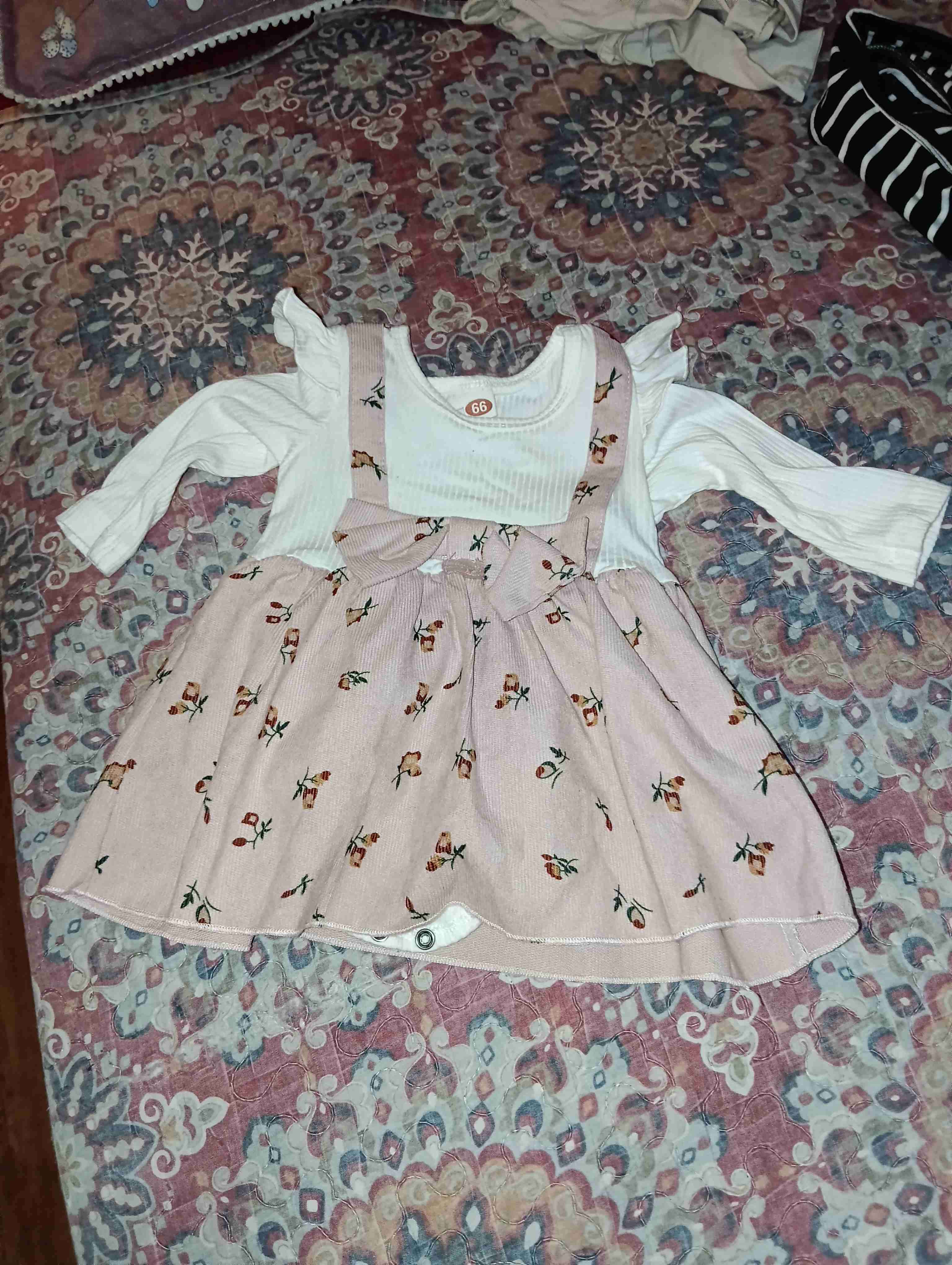 Vestido niña rojo con perlas HM - miniatura 4