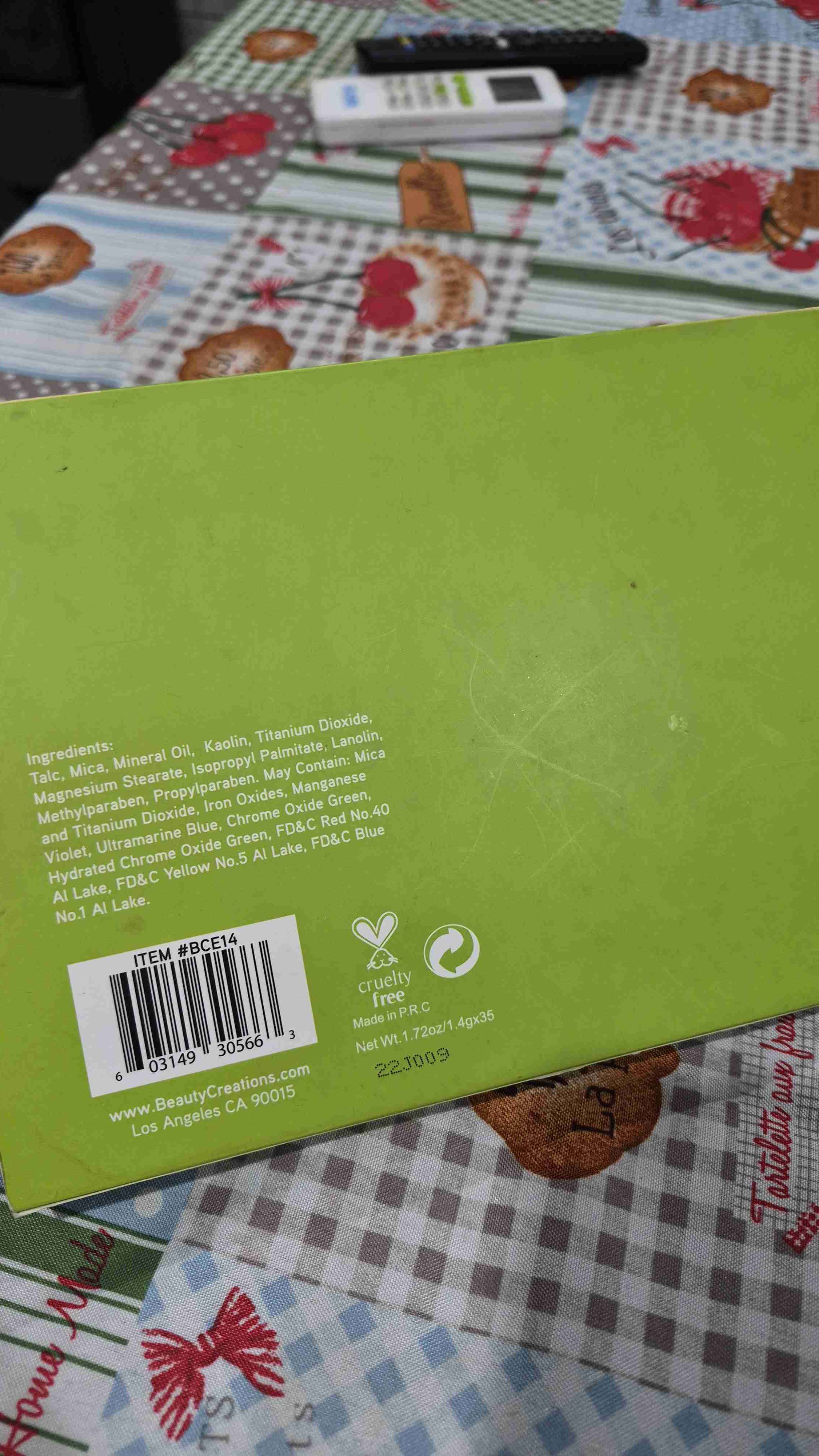 Paleta de sombras Alicia - miniatura 3