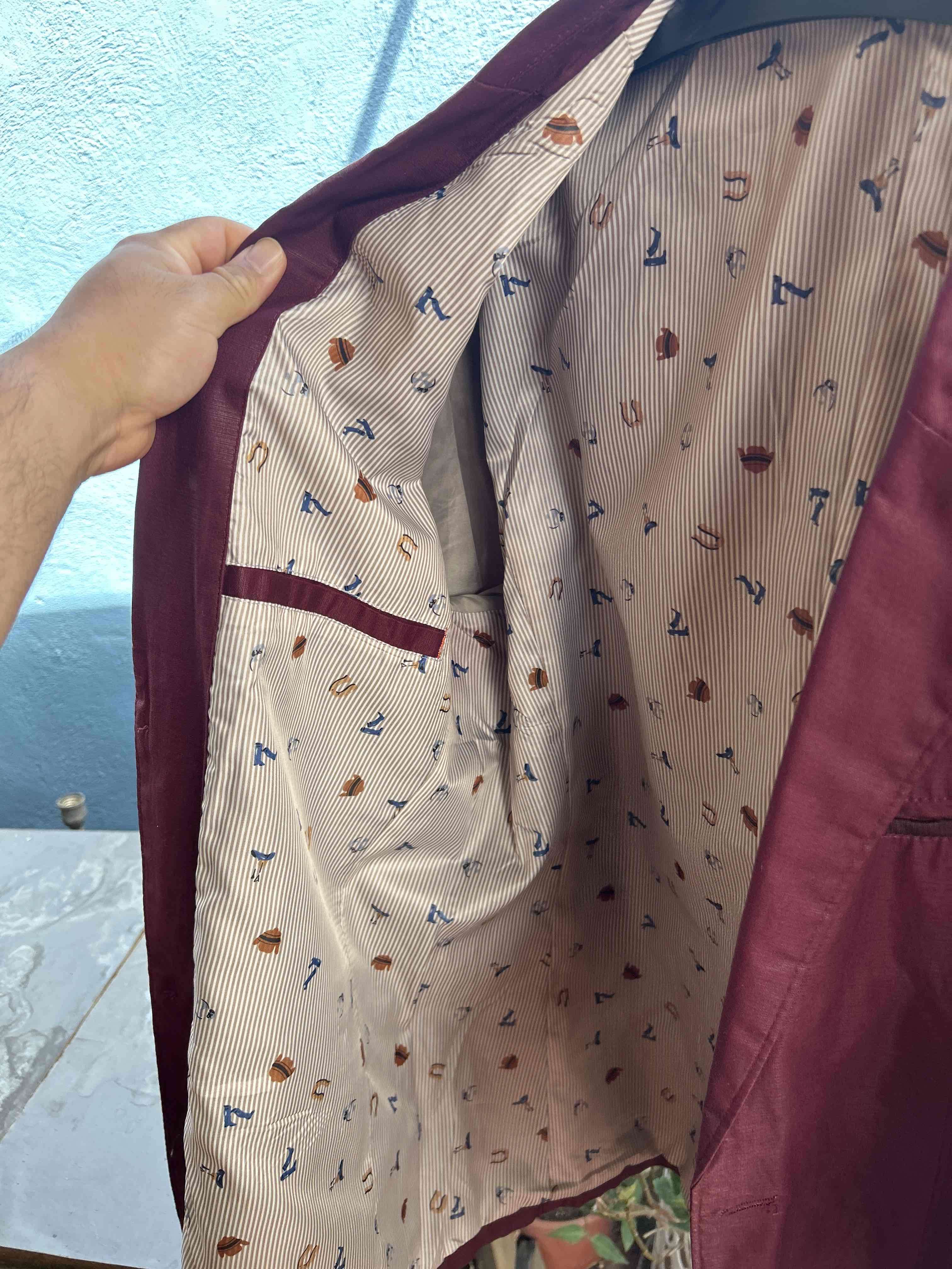 Blazer rojo elegante - 3