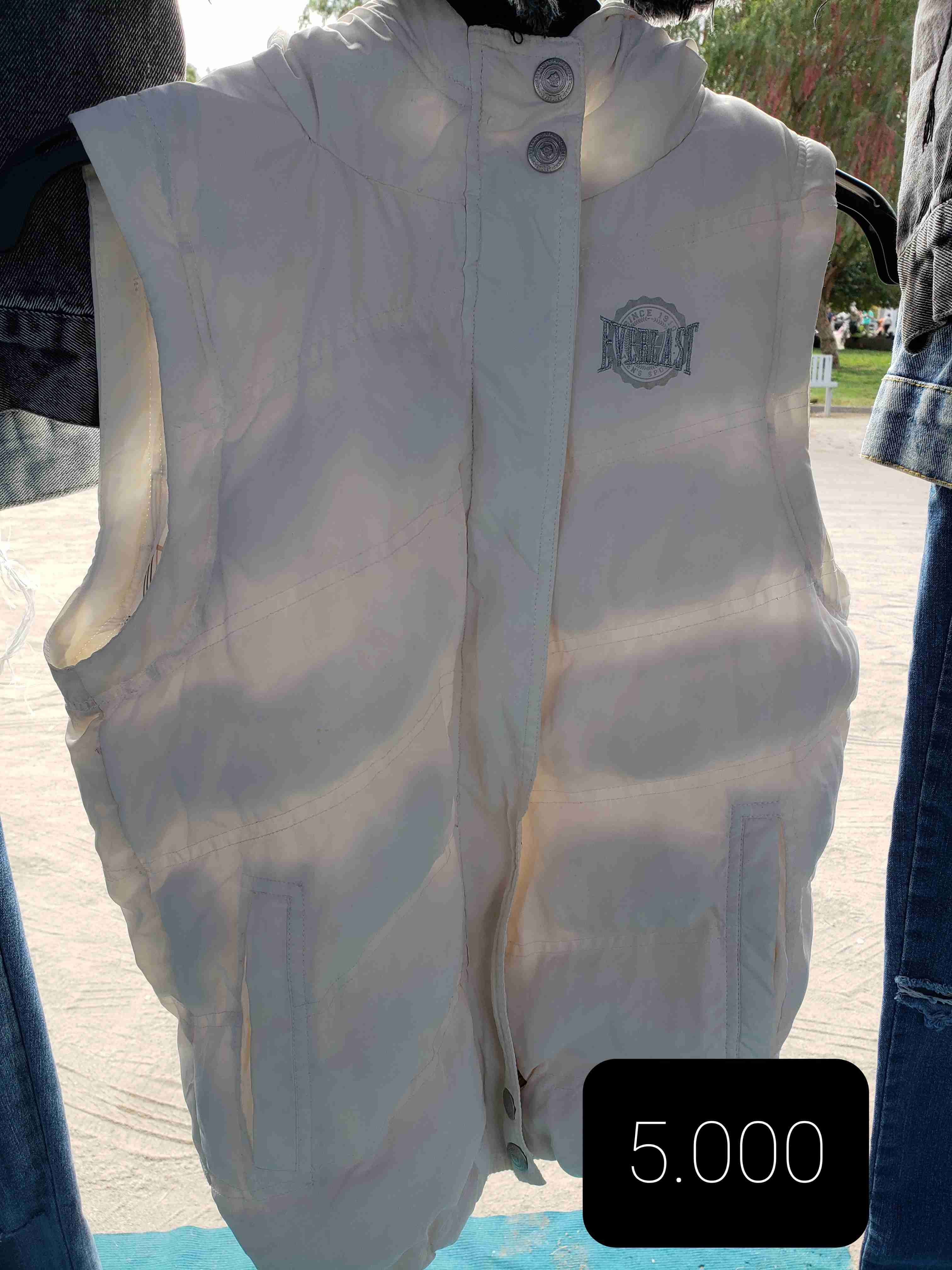 Chaqueta de mezclilla recortada - miniatura 2