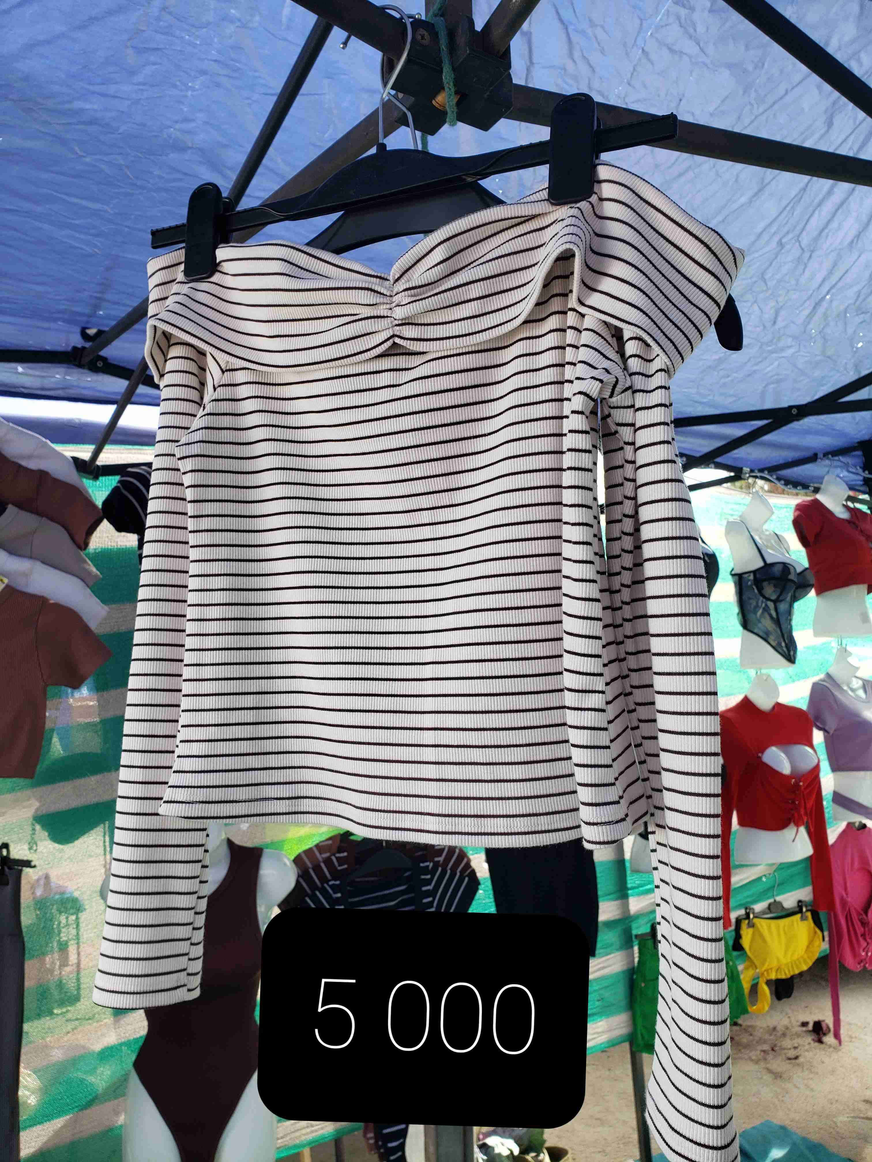 Chaqueta de mezclilla recortada - miniatura 5