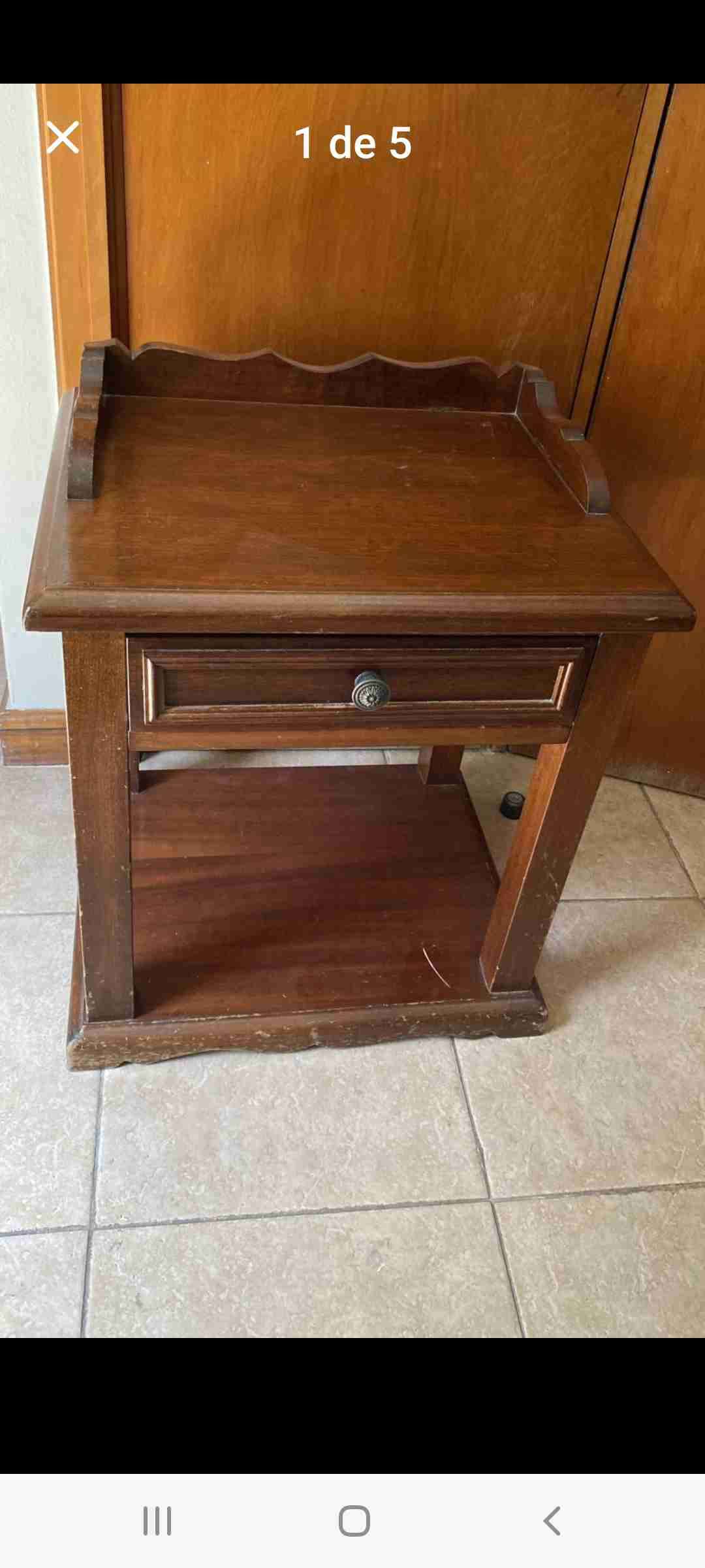 Mesa auxiliar de madera - miniatura 2