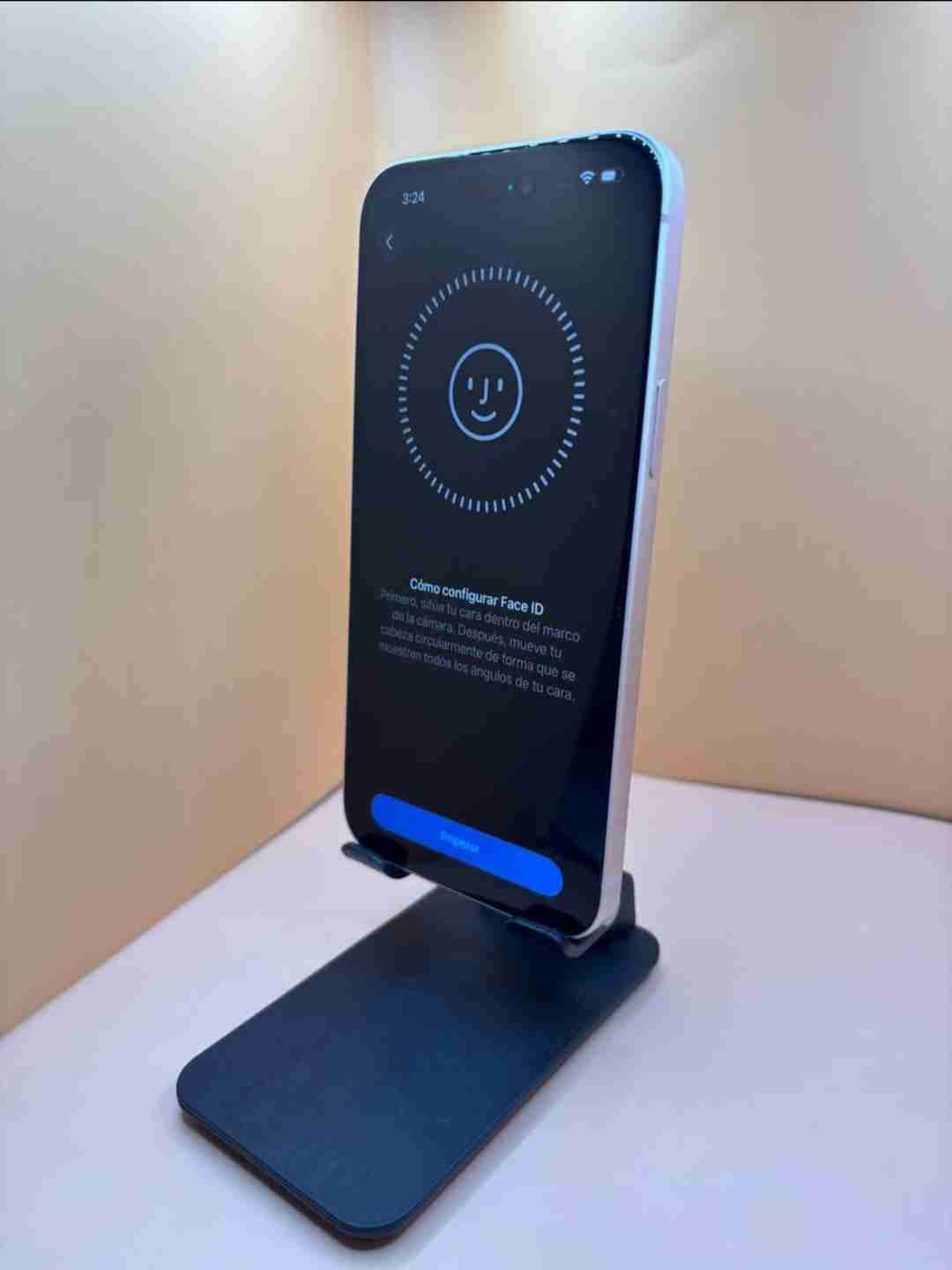 iPhone 15 plus rosado 128gb batería 91% - miniatura 3