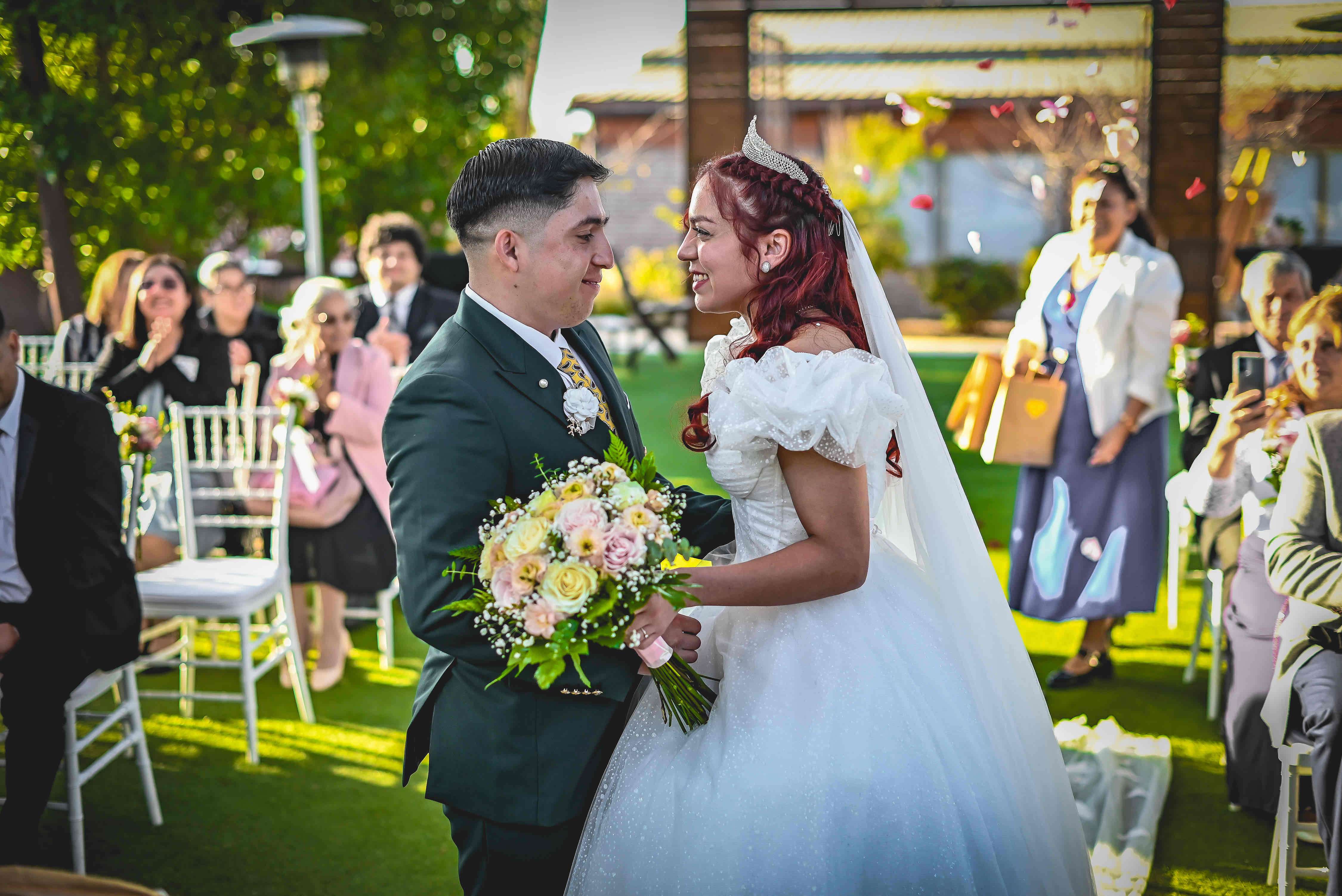 Vestido de novia estilo princesa - miniatura 3