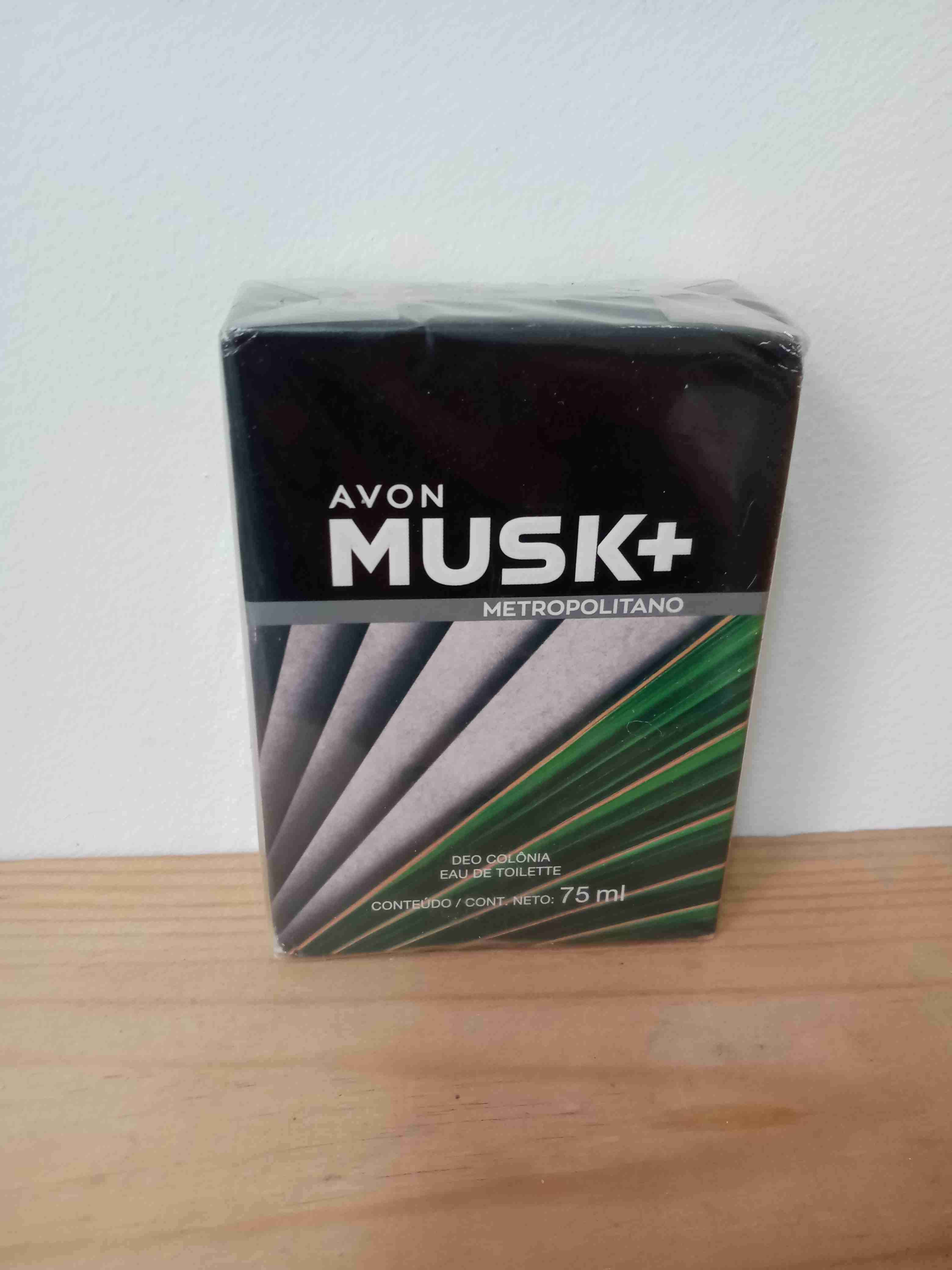 Colonia Avon Musk+ Metropolitano 75ml