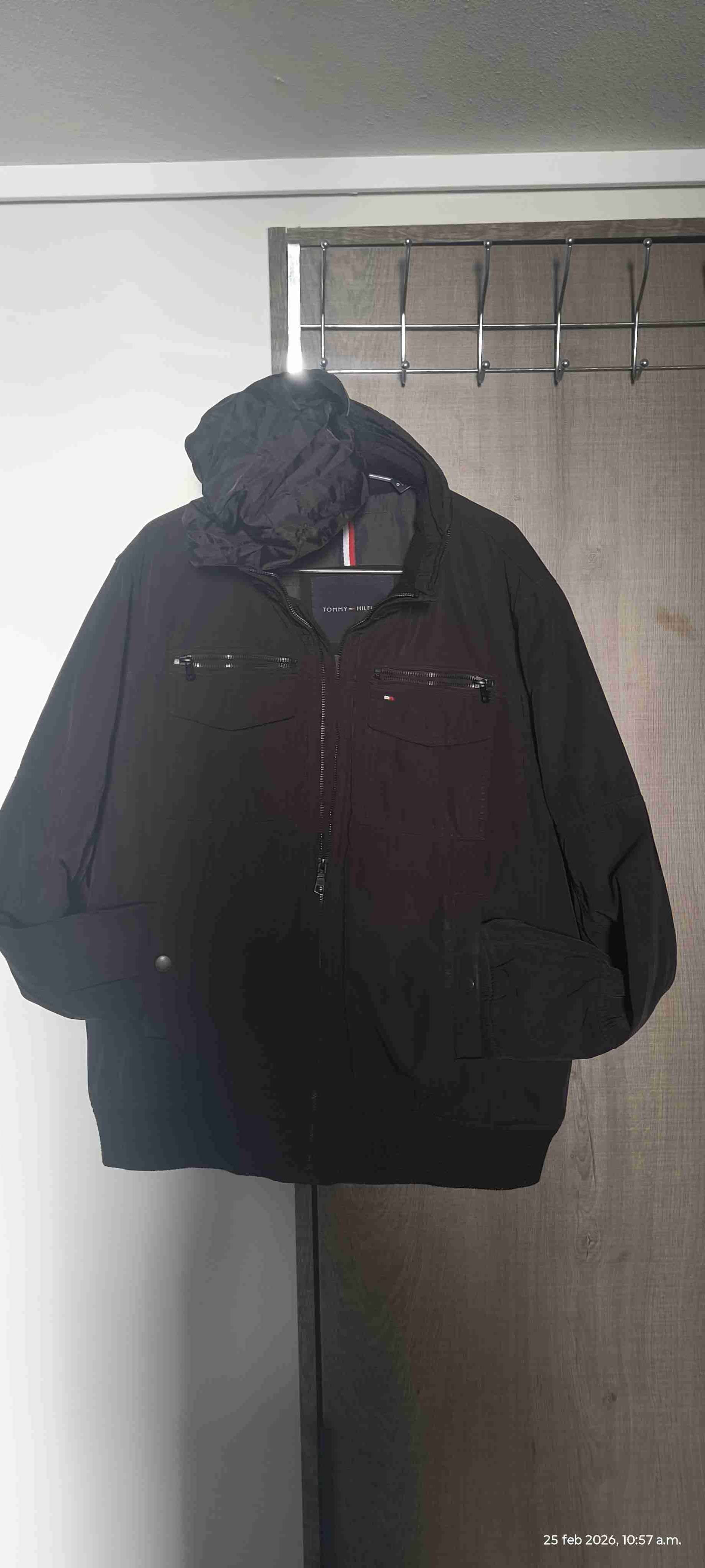 Chaqueta negra Tommy Hilfiger - miniatura 2