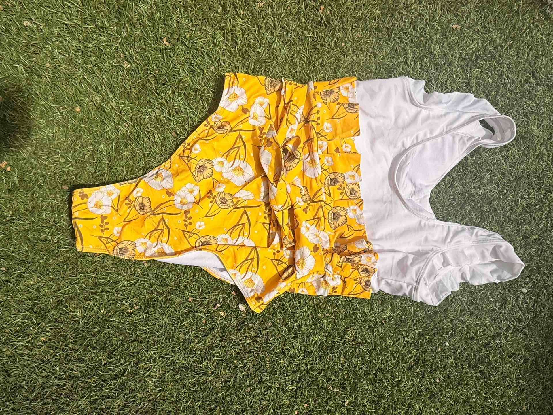 Traje de Baño floral amarillo Talla 0XL - miniatura 2