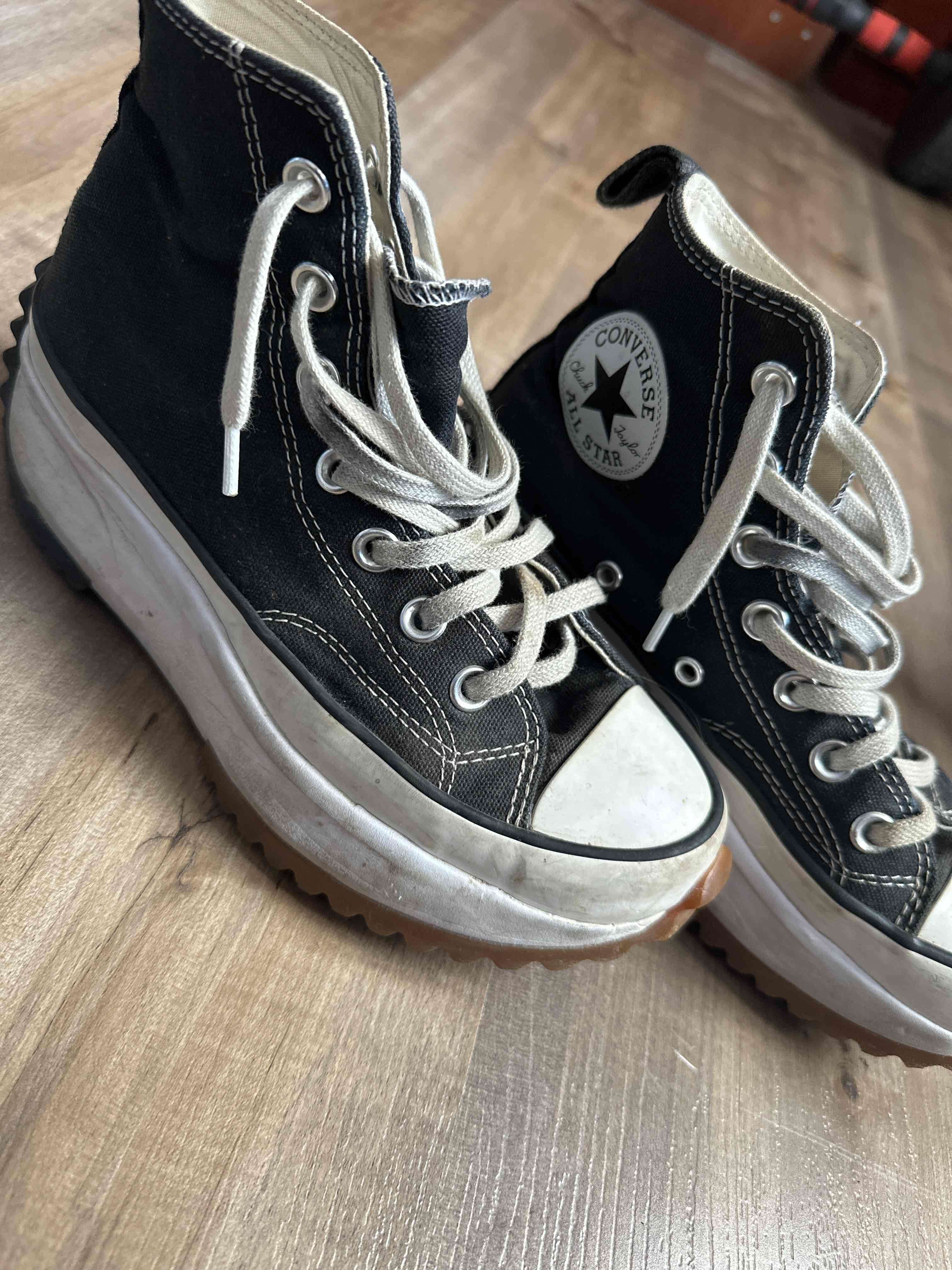 Zapatillas negras Converse - miniatura 2