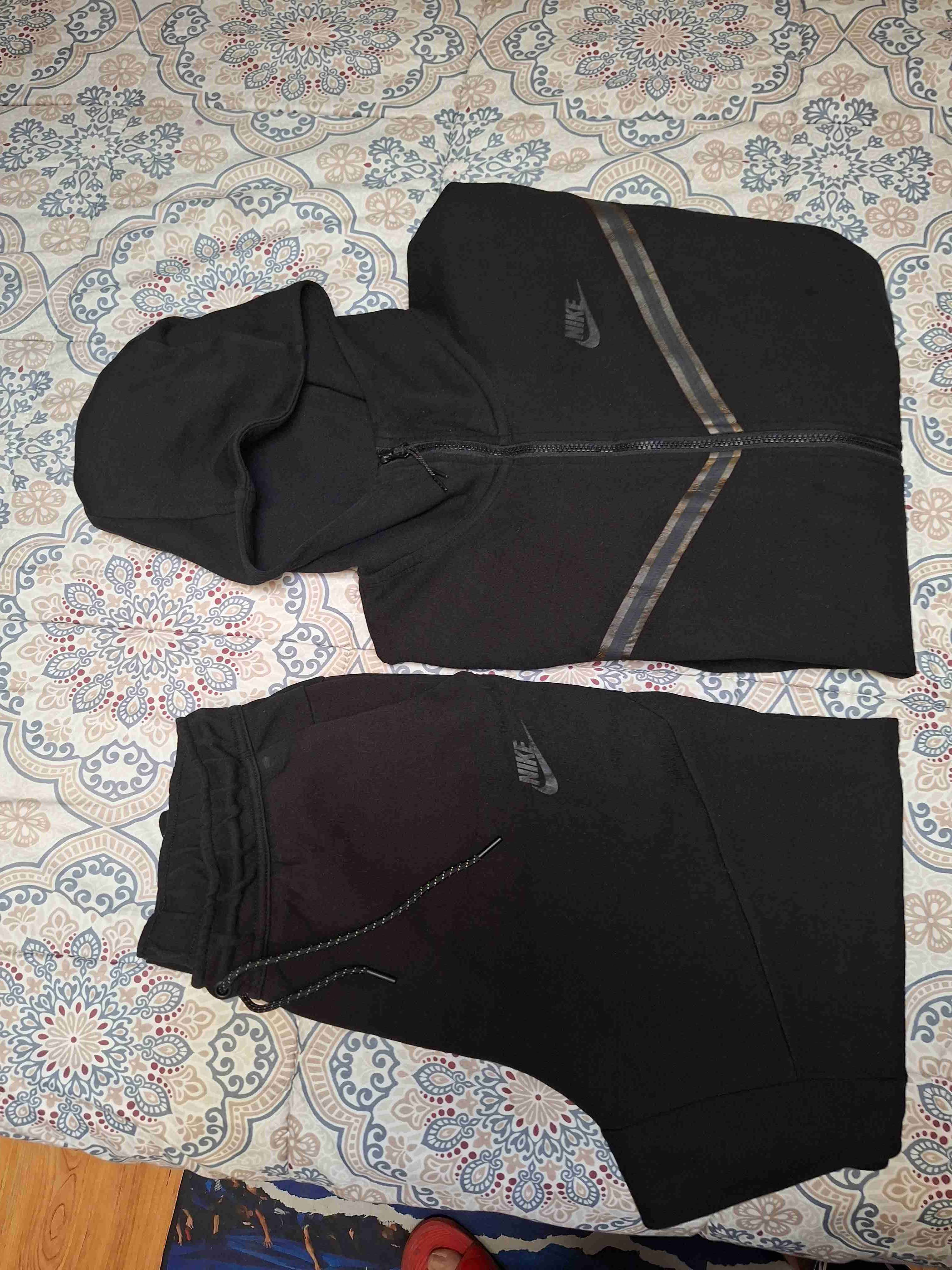 Buzo Nike Tech usado - miniatura 6