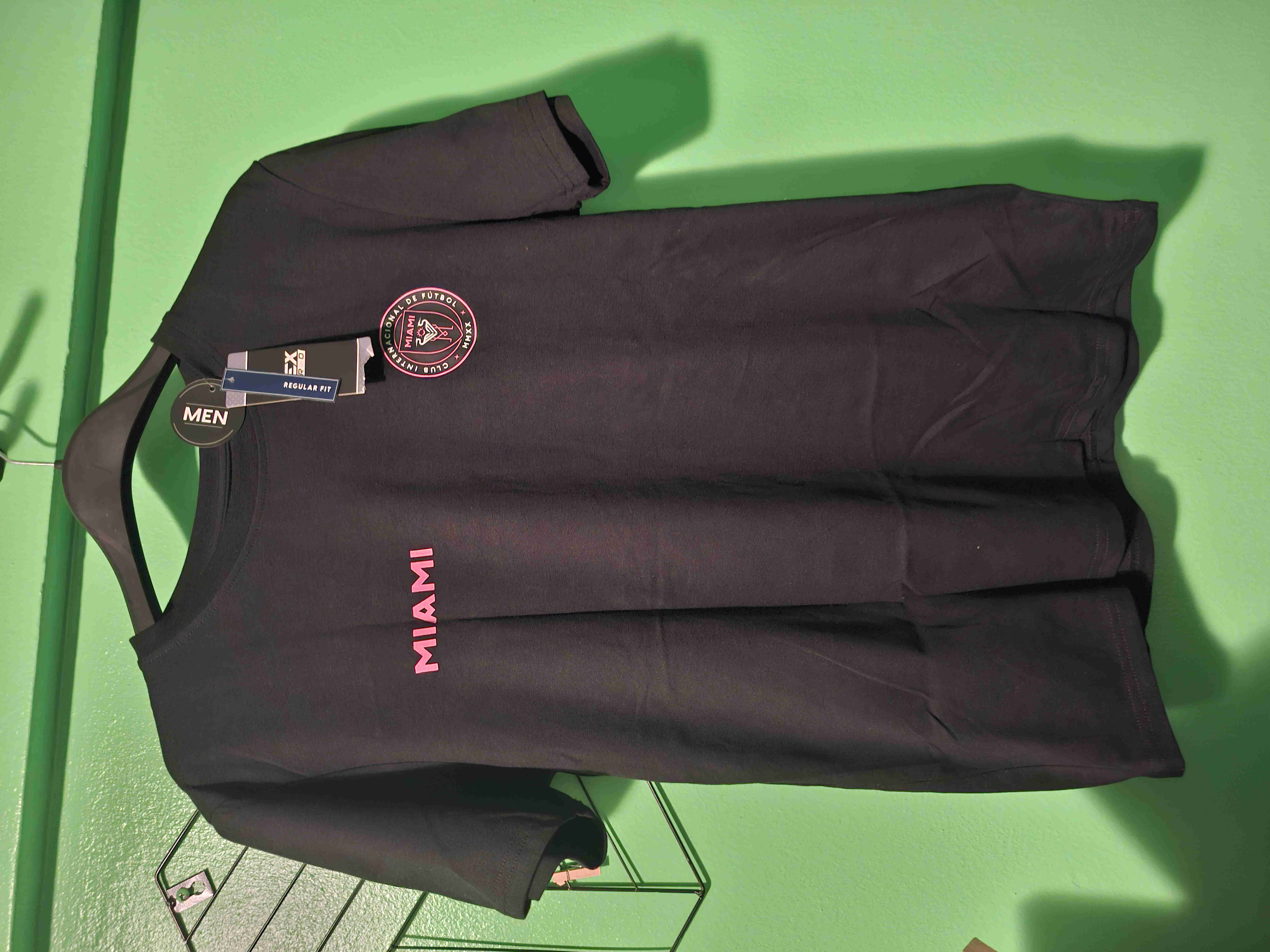 Polera negra Inter Miami con logo