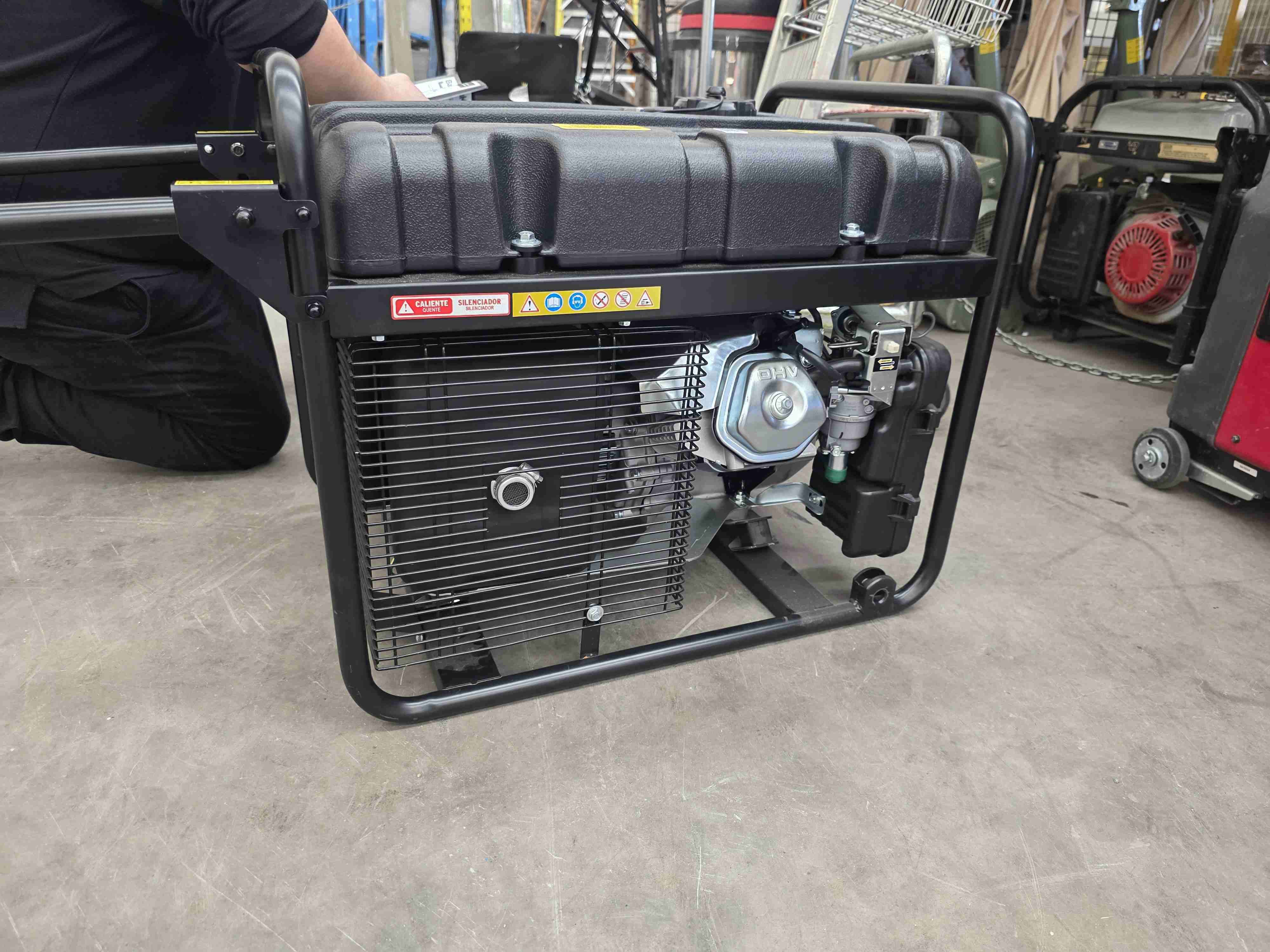 Generador eléctrico 6000 w - miniatura 2