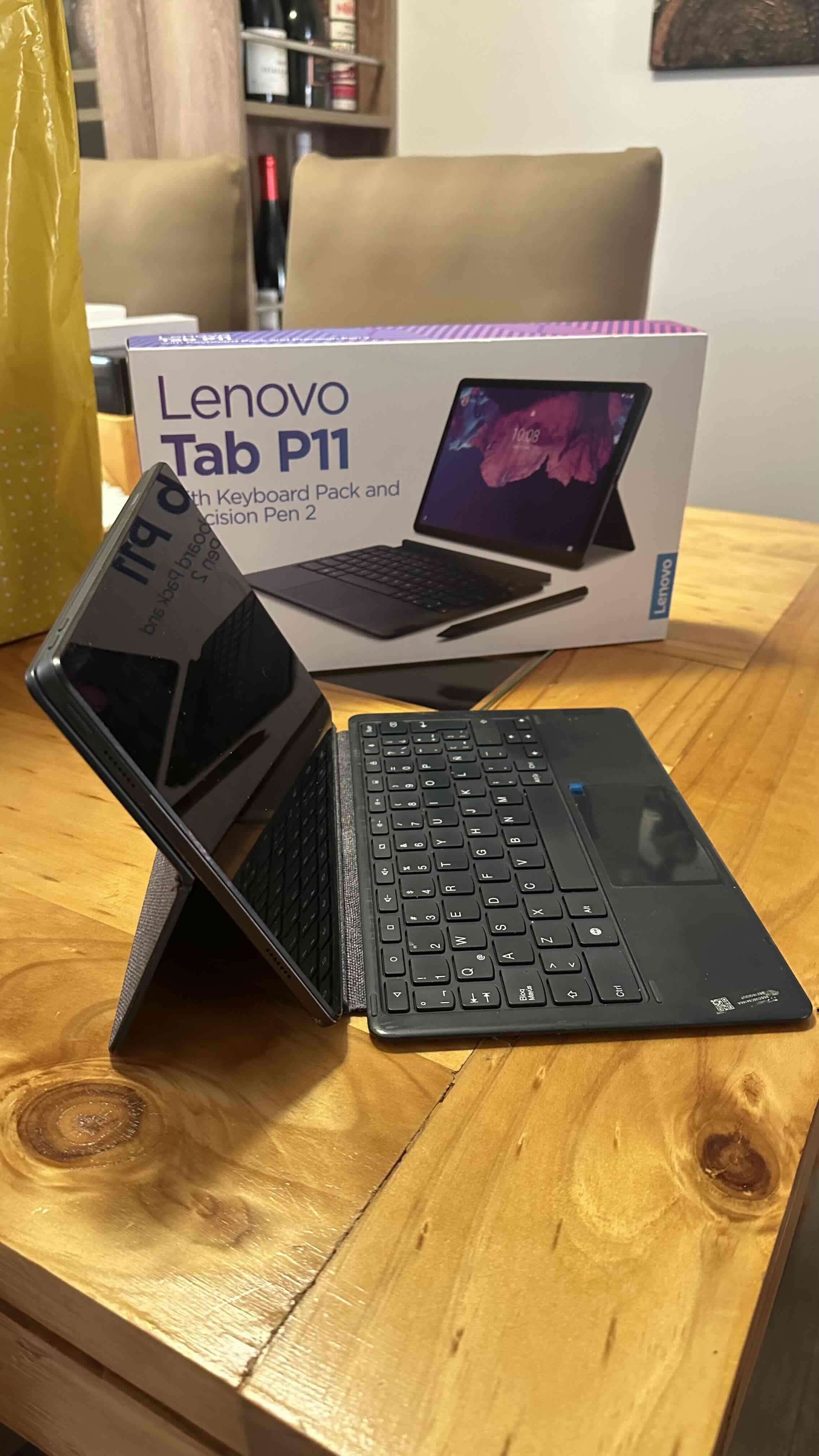 Tablet Lenovo Tab P11 con teclado - miniatura 3