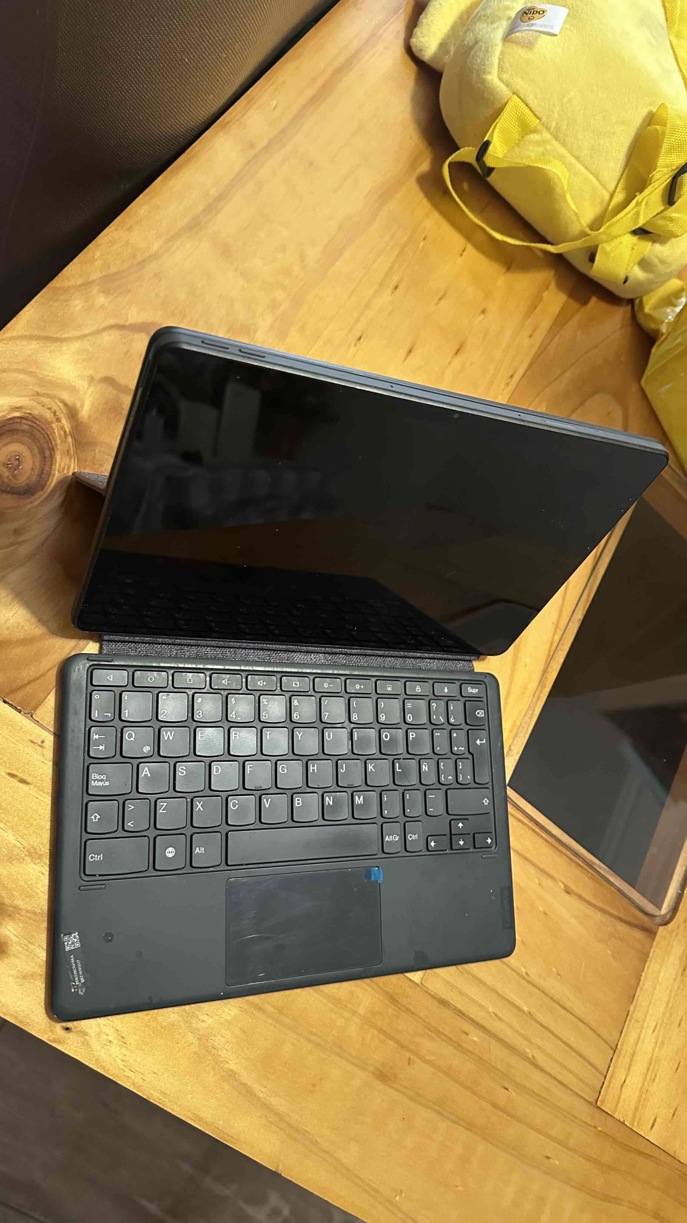 Tablet Lenovo Tab P11 con teclado - miniatura 4