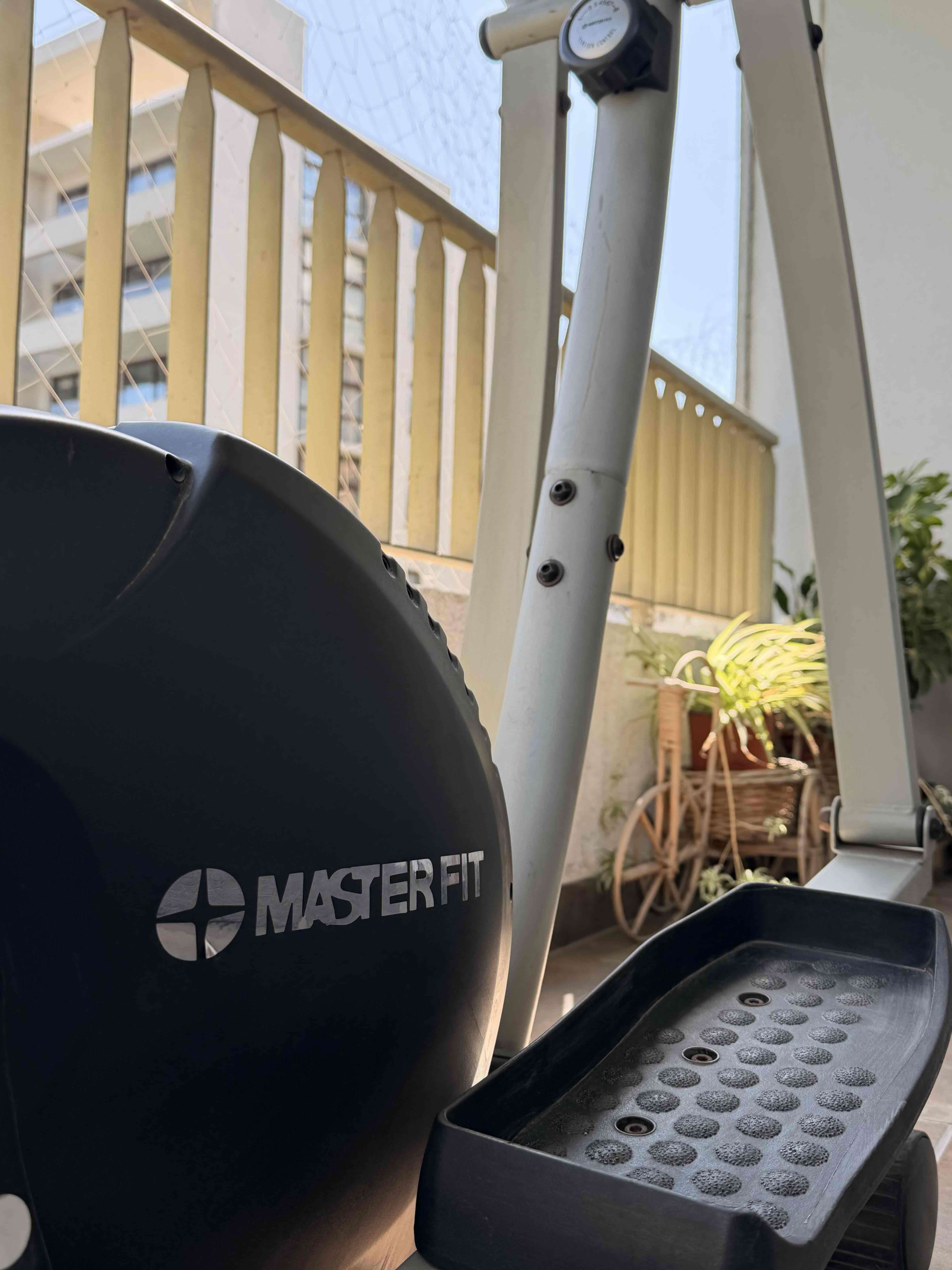 Máquina elíptica Master Fit - miniatura 2