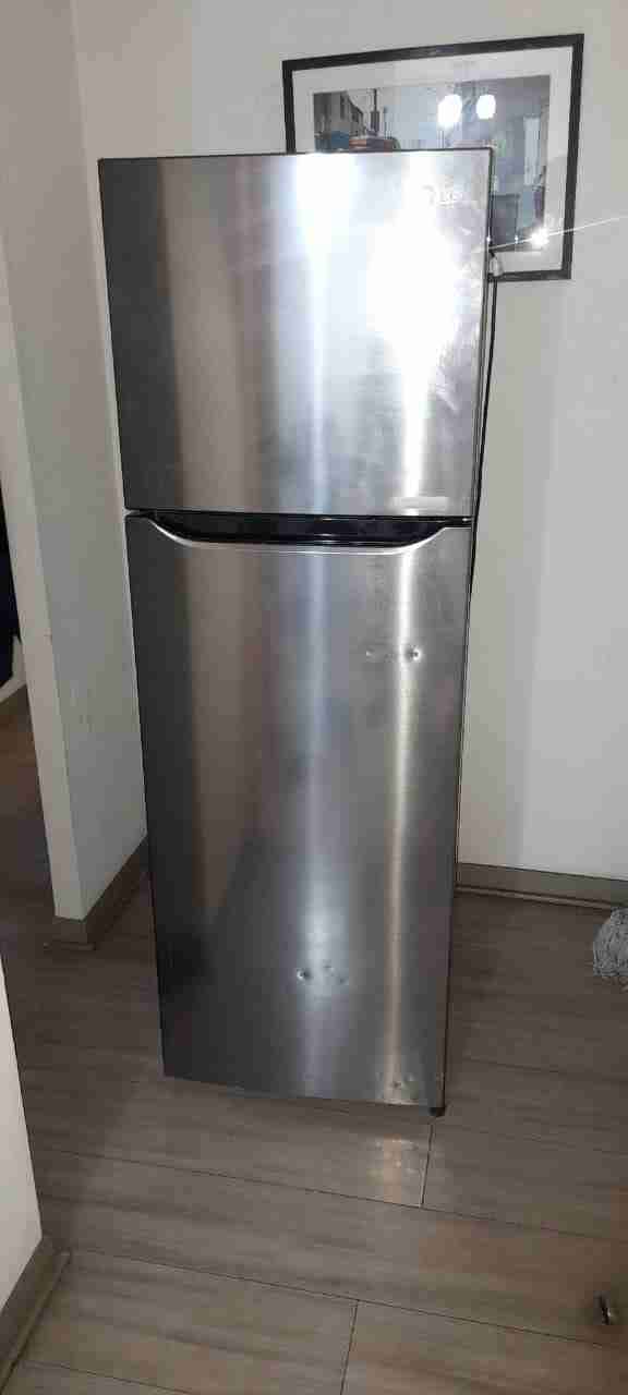 Refrigerador de acero inoxidable LG