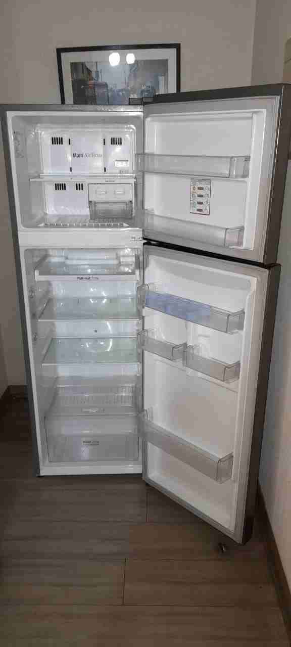 Refrigerador de acero inoxidable LG - miniatura 2