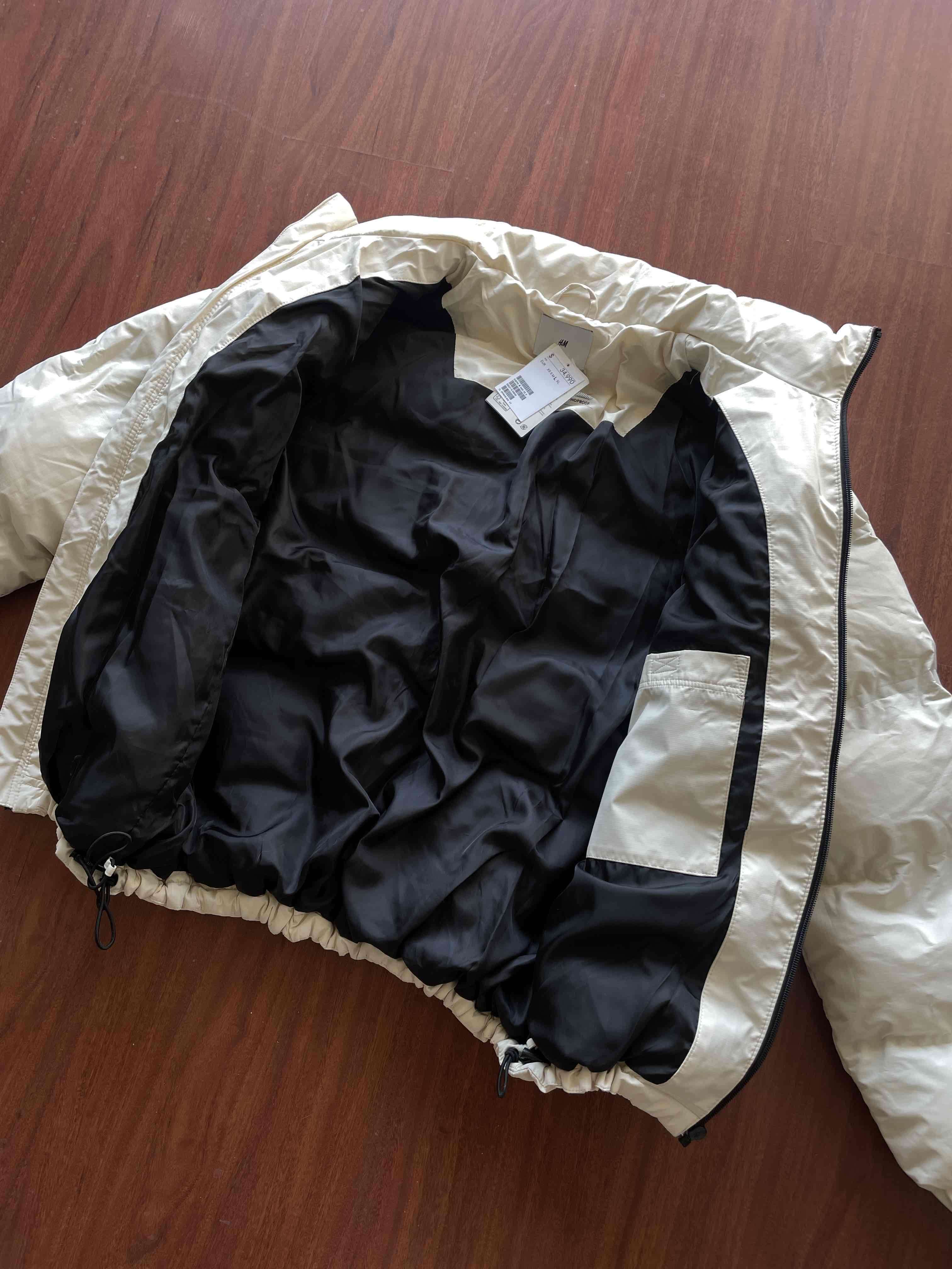 Chaqueta nueva puffer beige H&M - miniatura 3