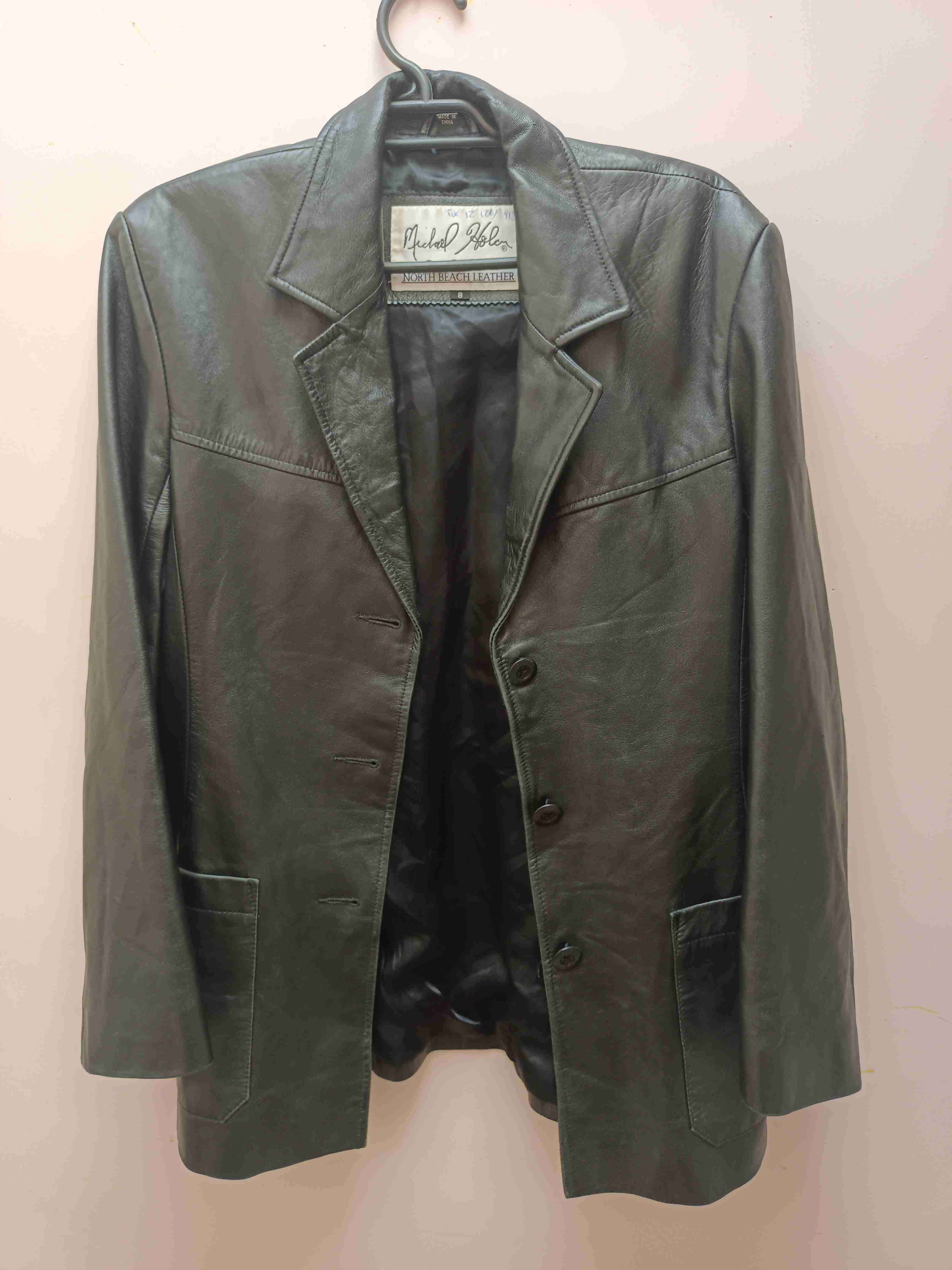 Chaqueta de cuero negra