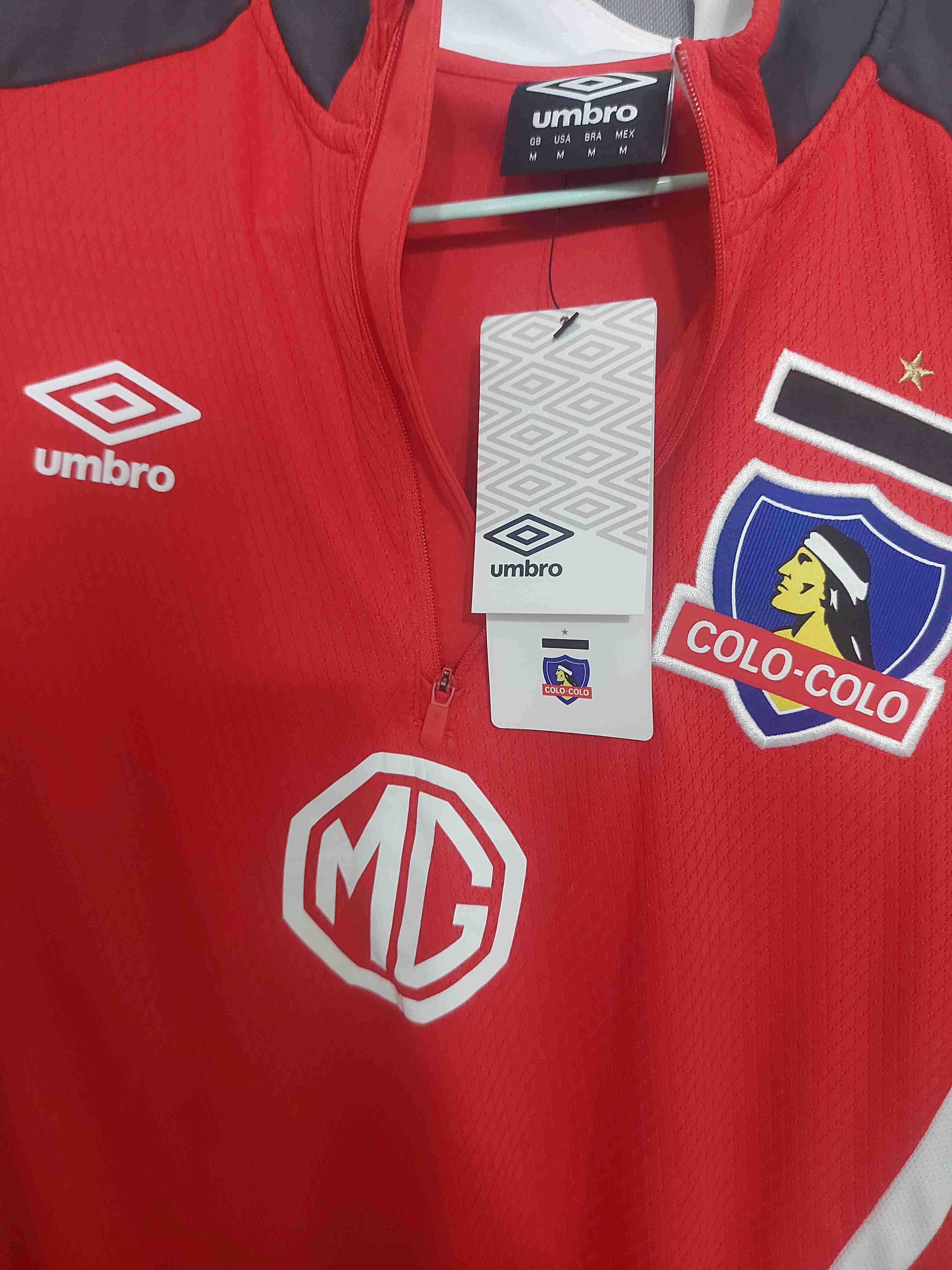 Camiseta Umbro Colo-Colo roja - miniatura 2