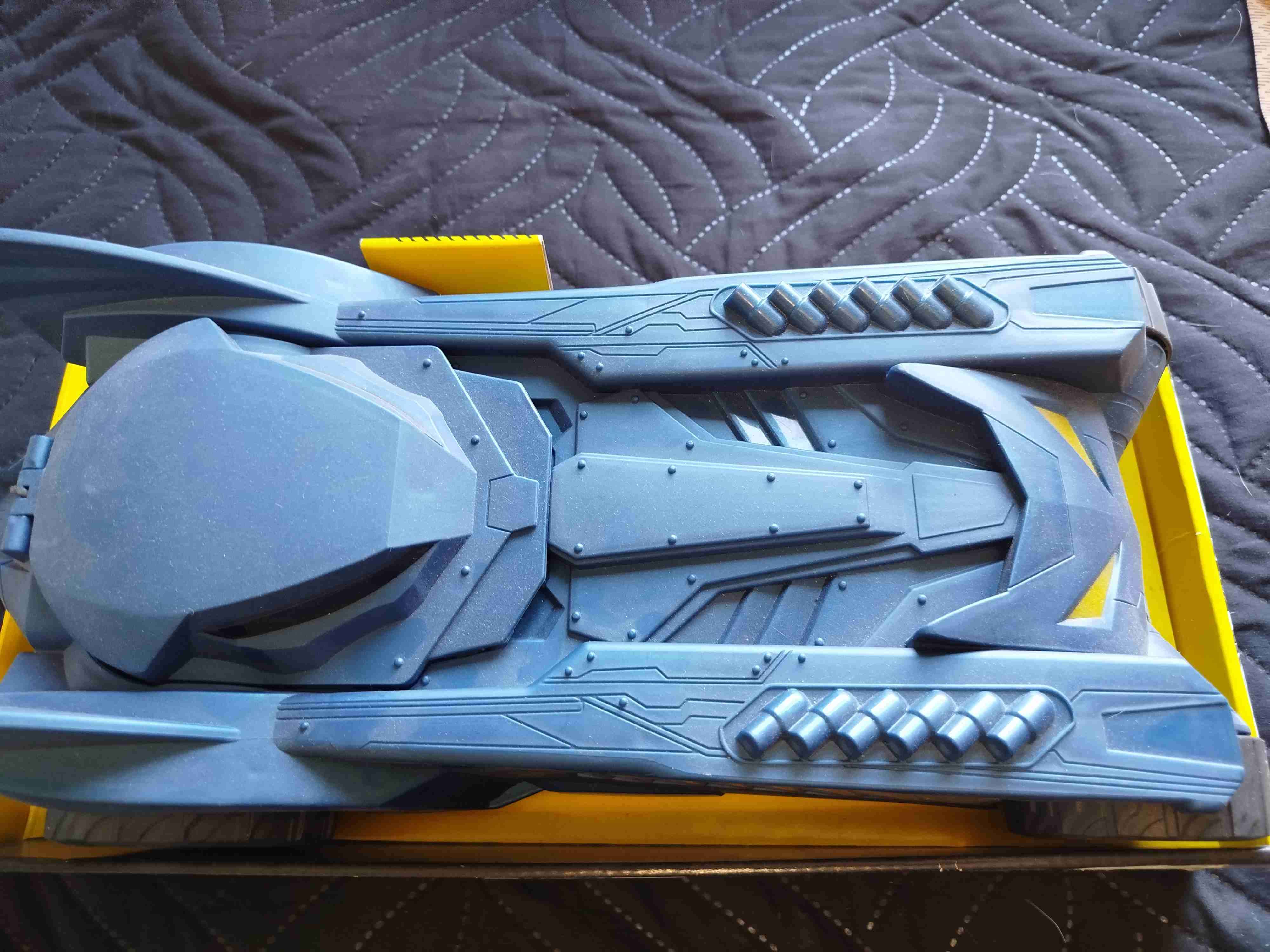 Vehículo de juguete futurista azul