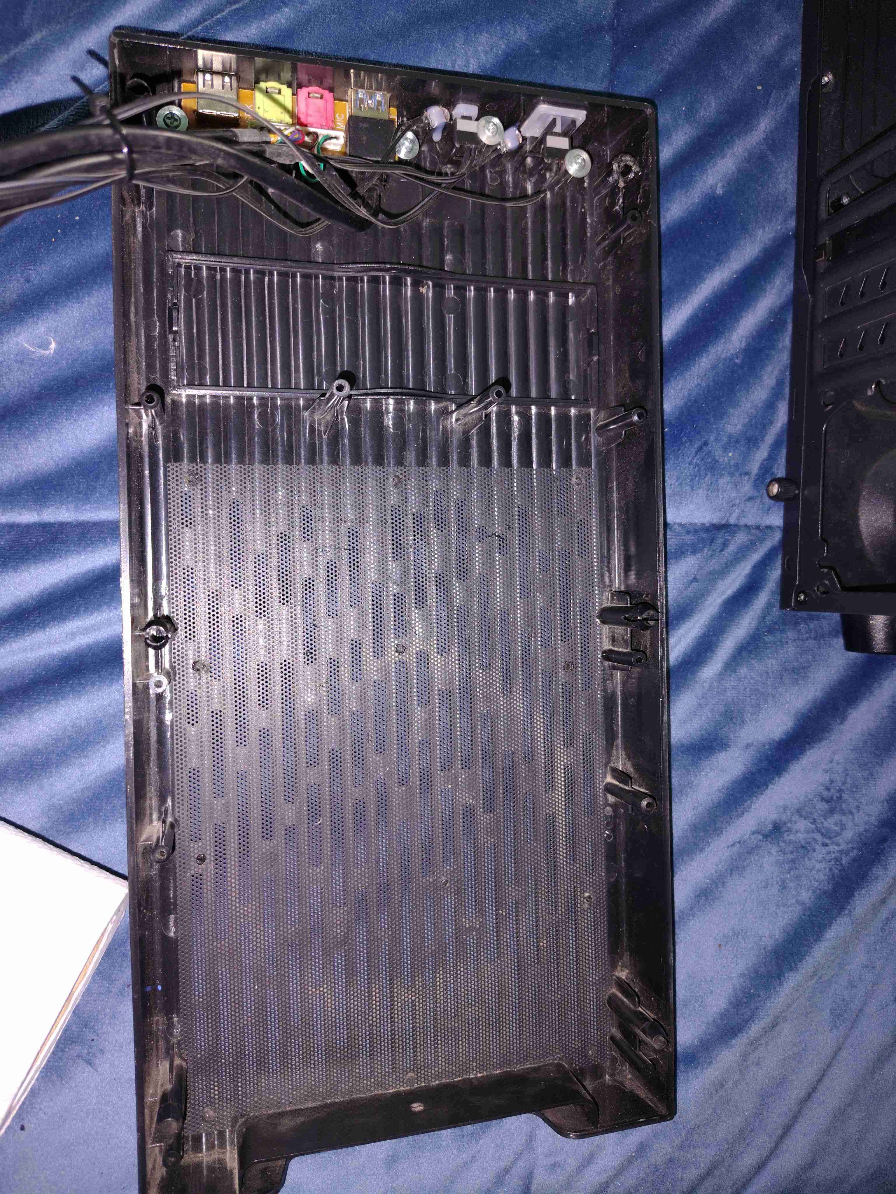 Gabinete de PC con panel de vidrio - miniatura 4