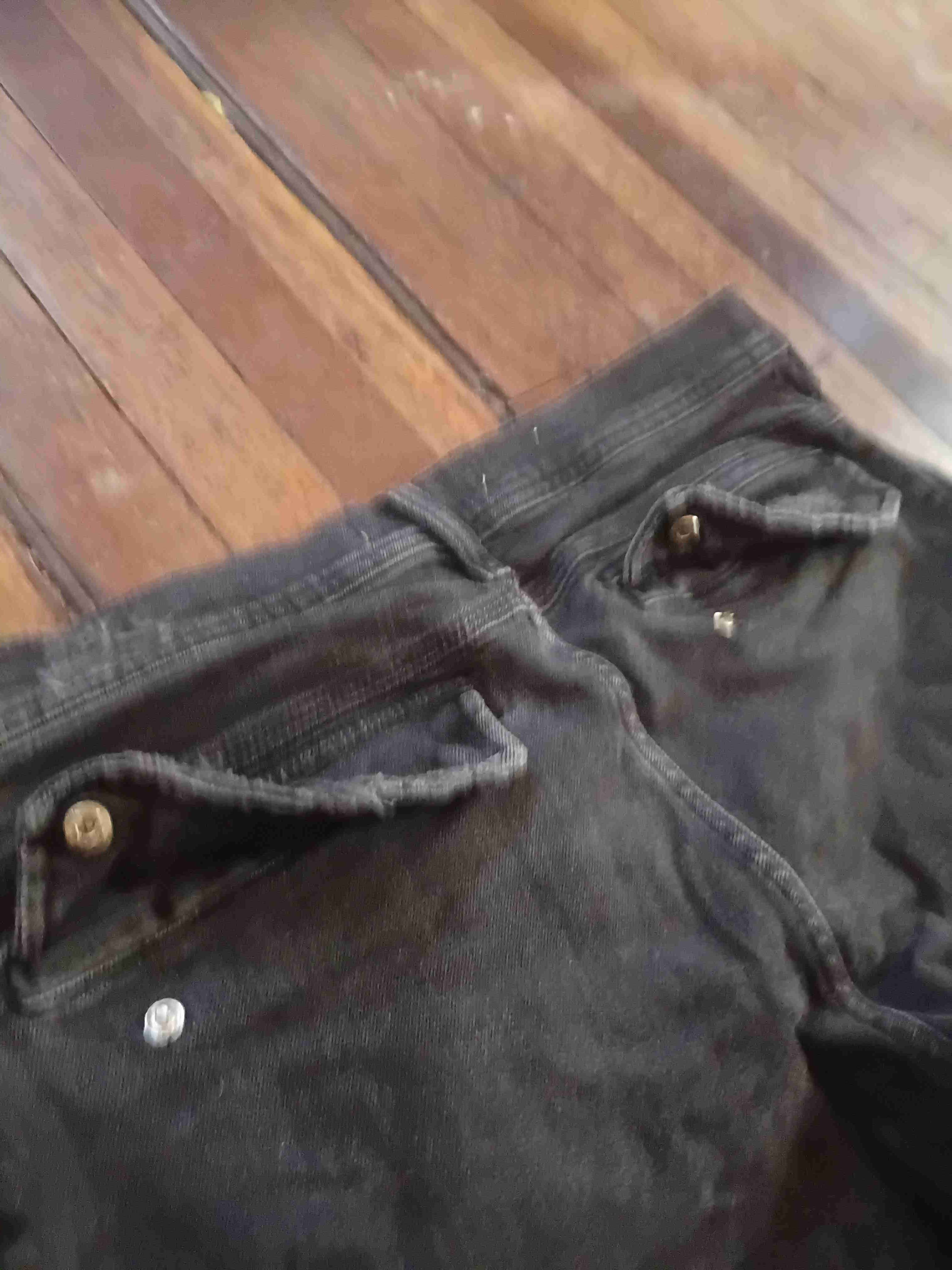 Jeans cargo negros con bolsillos - miniatura 4