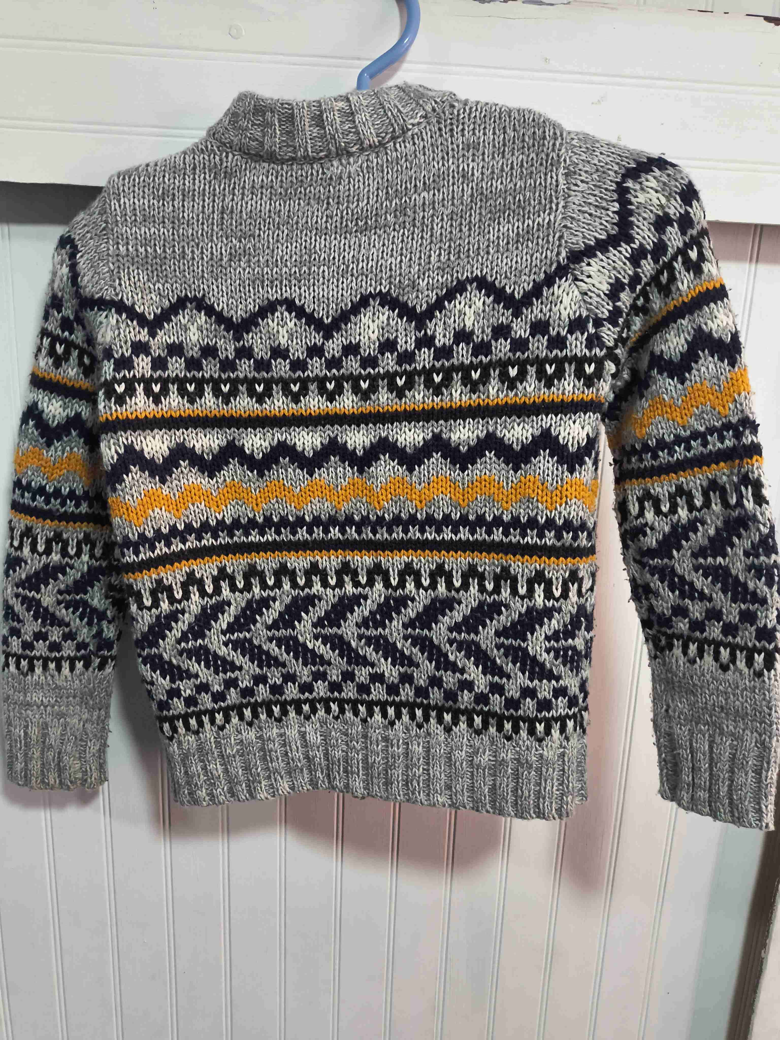 Chaleca tejida gris con detalle azul y anaranjado - miniatura 2