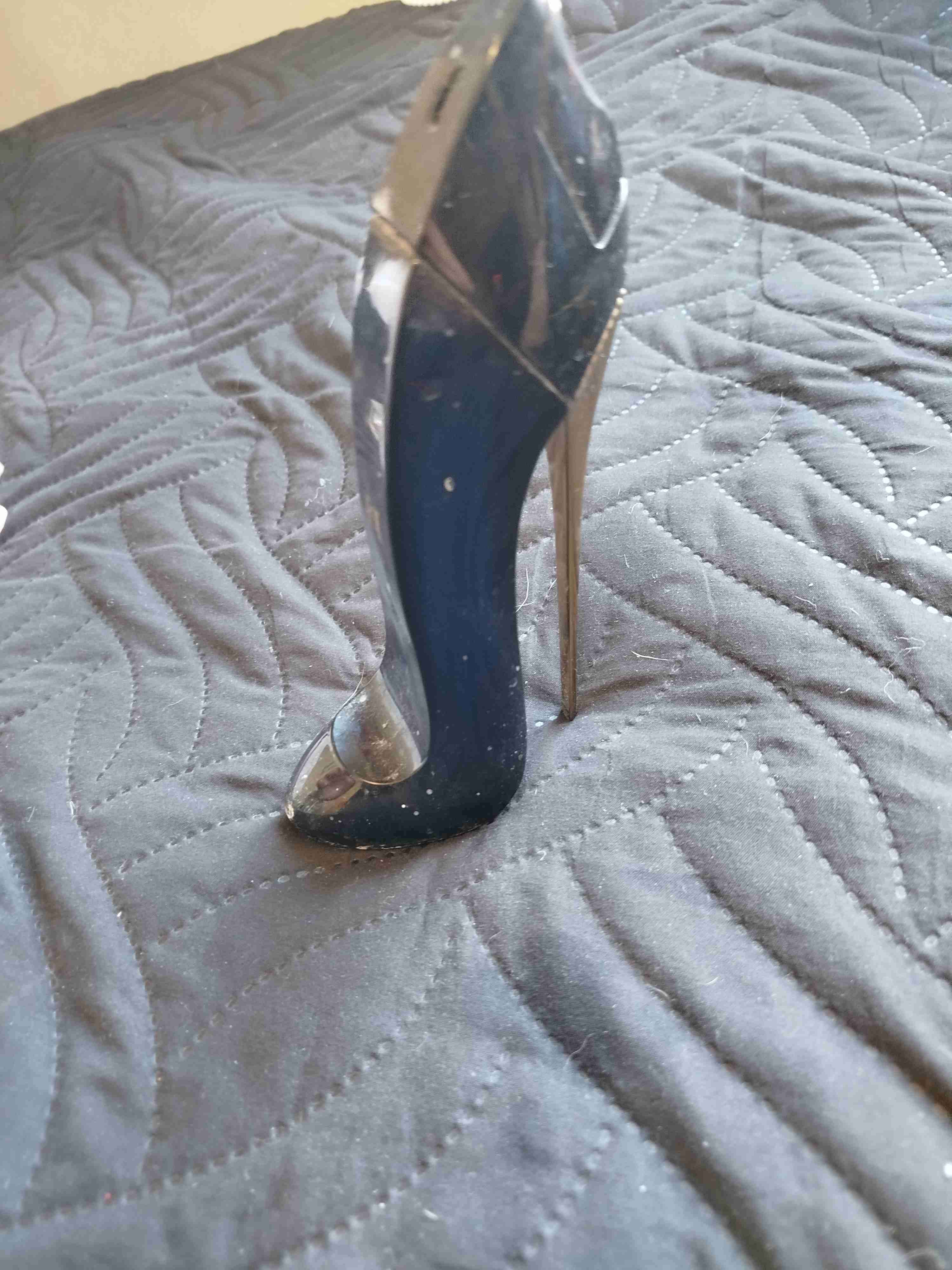 Botella de perfume en forma de tacón - miniatura 2