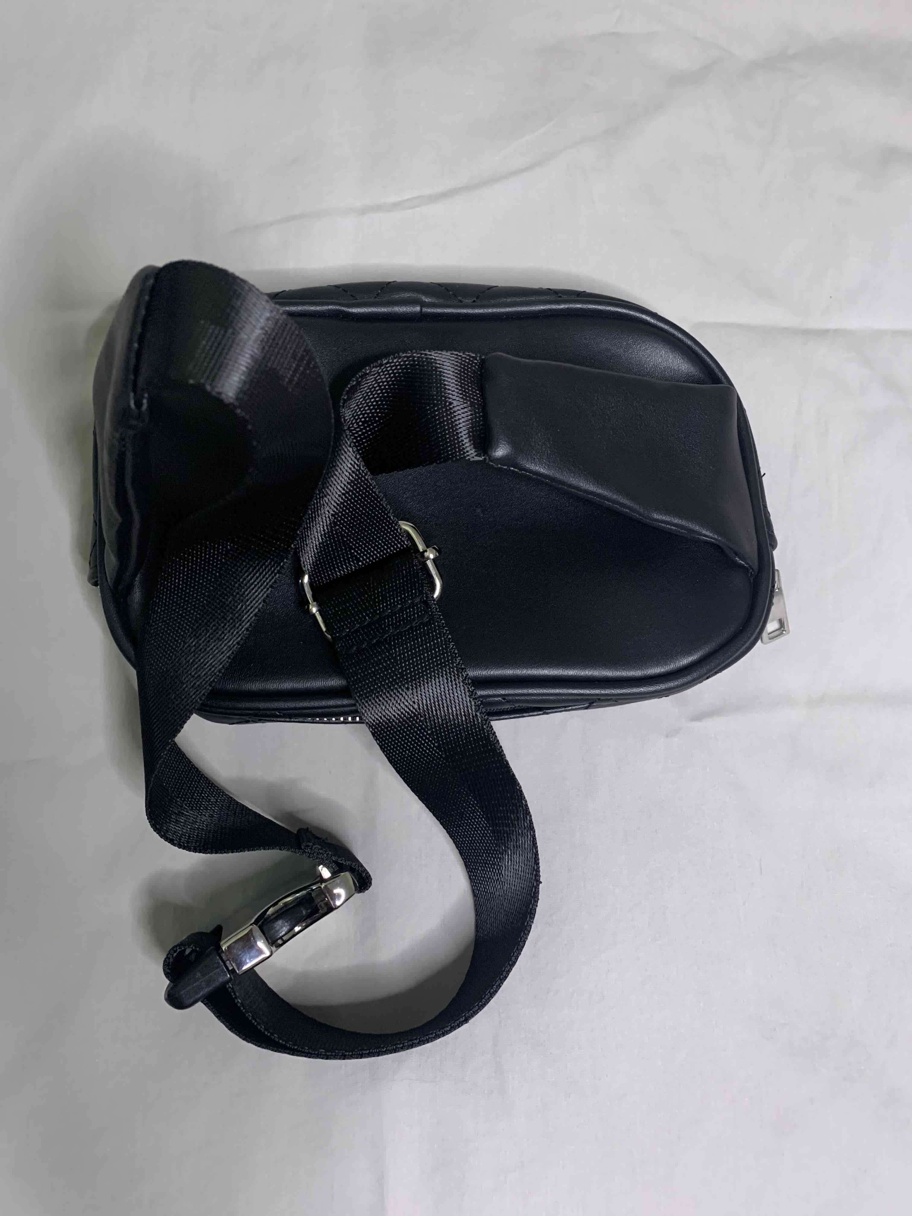 Banano negro acolchado, tachas - miniatura 2