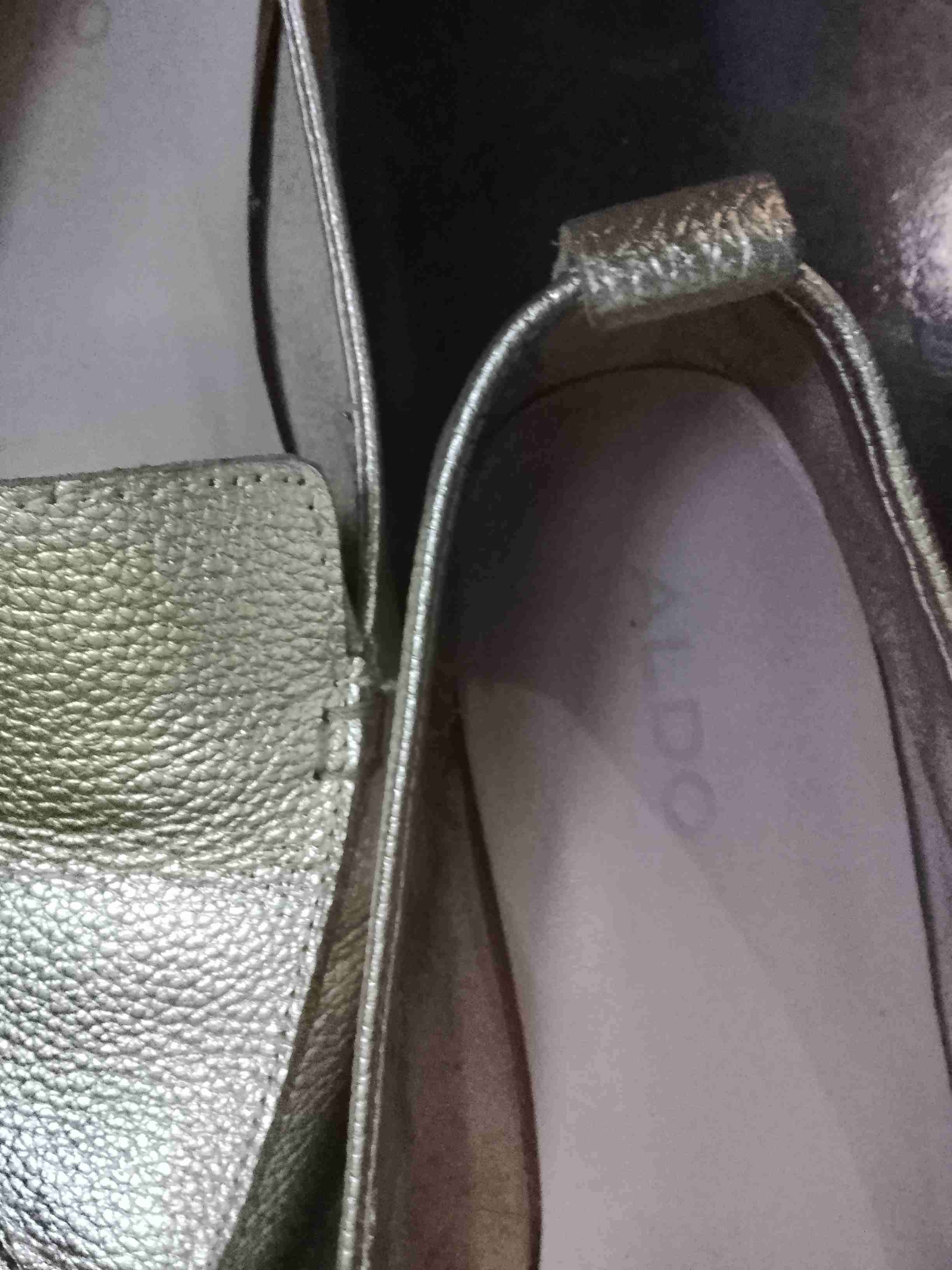 Zapatos planos dorados - miniatura 3