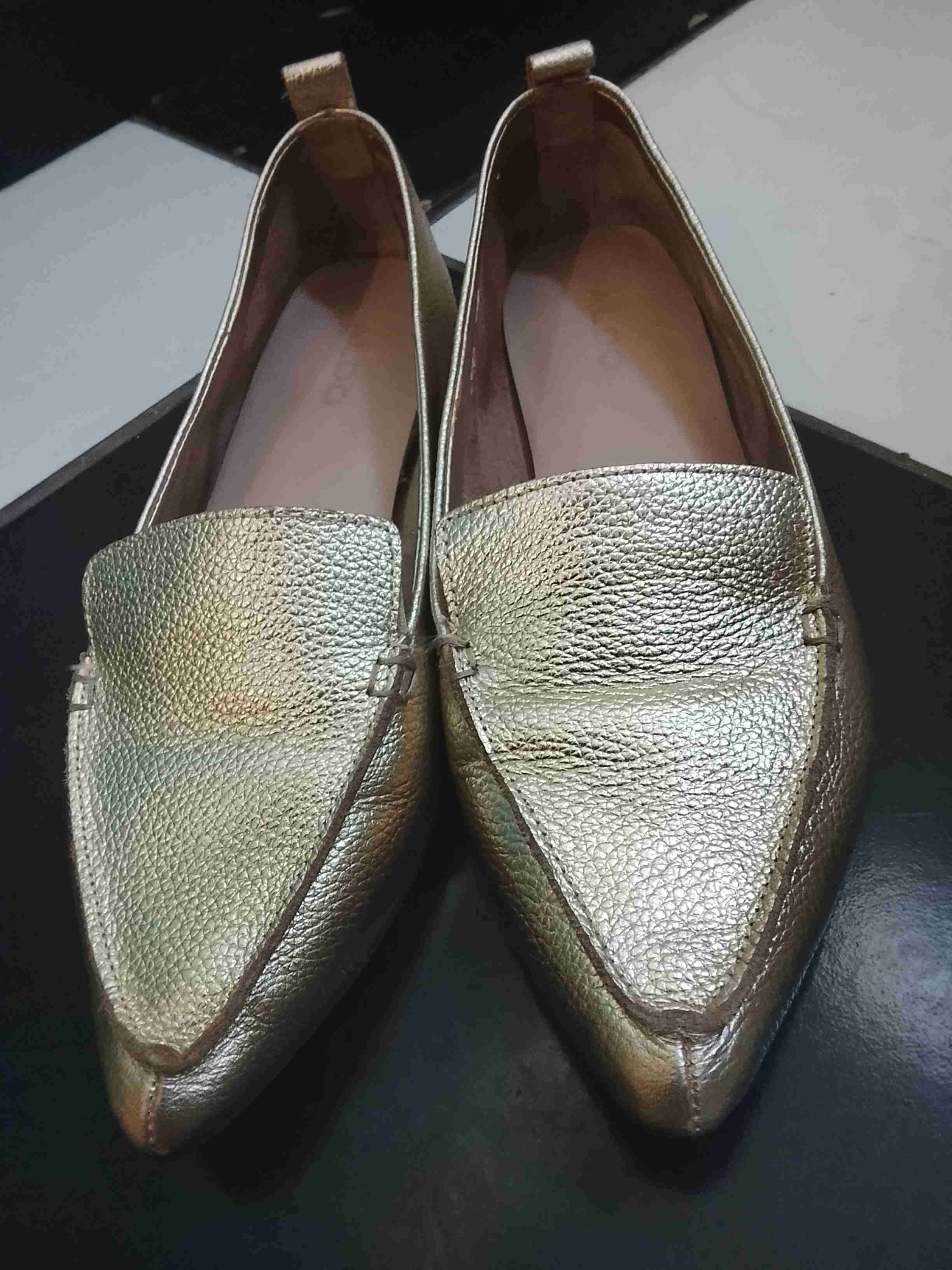 Zapatos planos dorados - miniatura 4