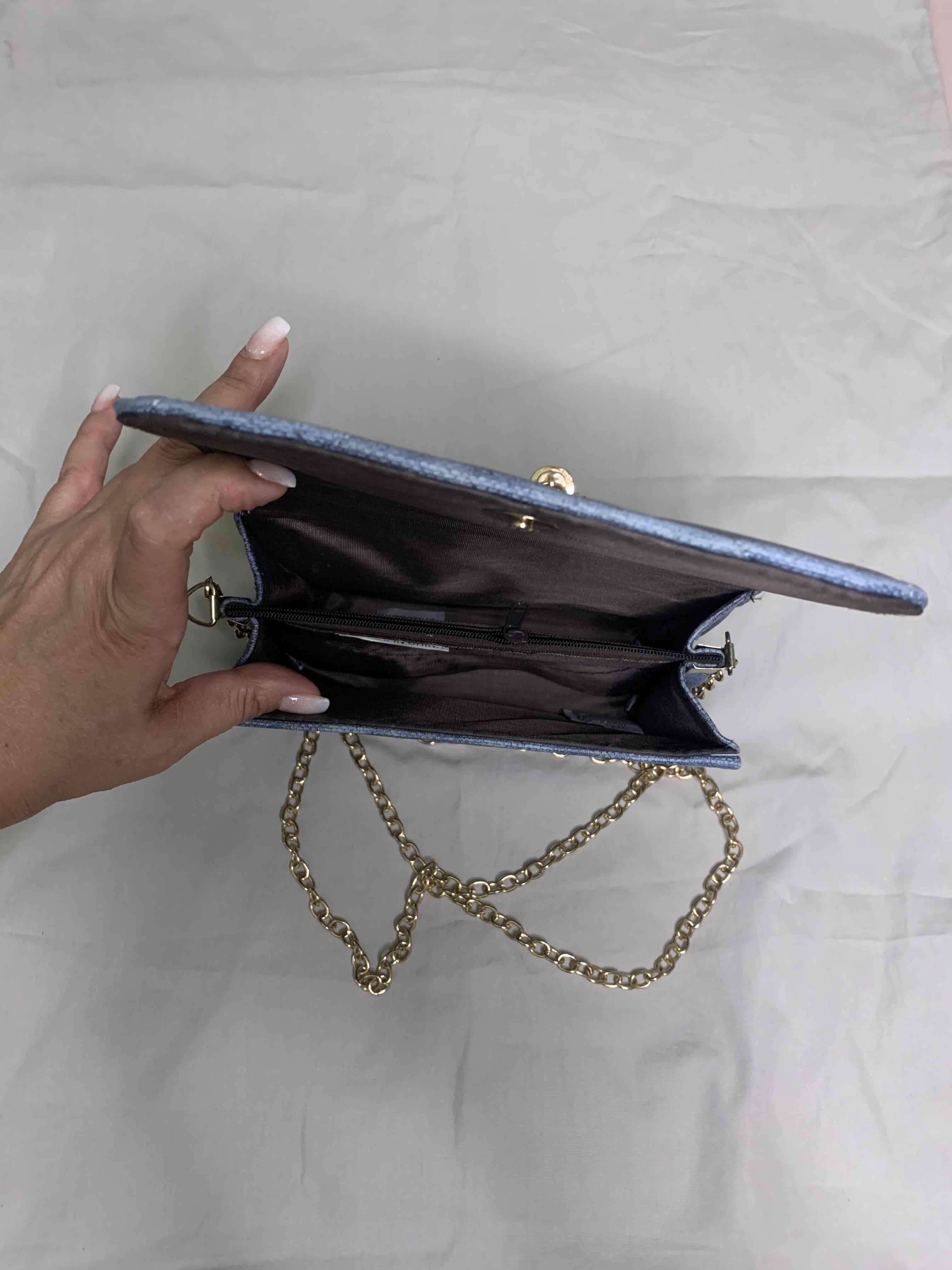 Cartera imitación denim con cadena dorada - miniatura 3