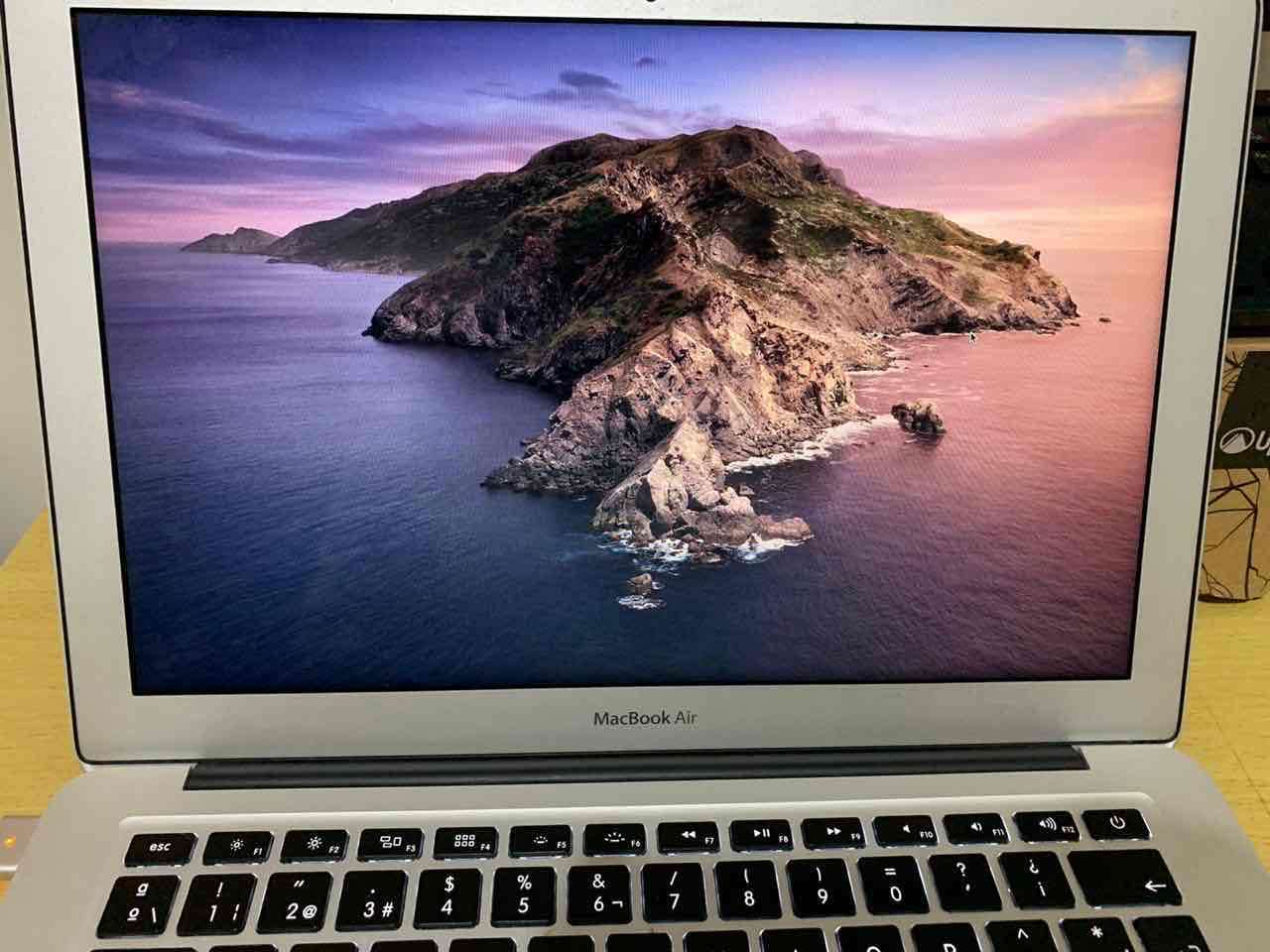 MacBook Air 13,3 - early 2014 - miniatura 2