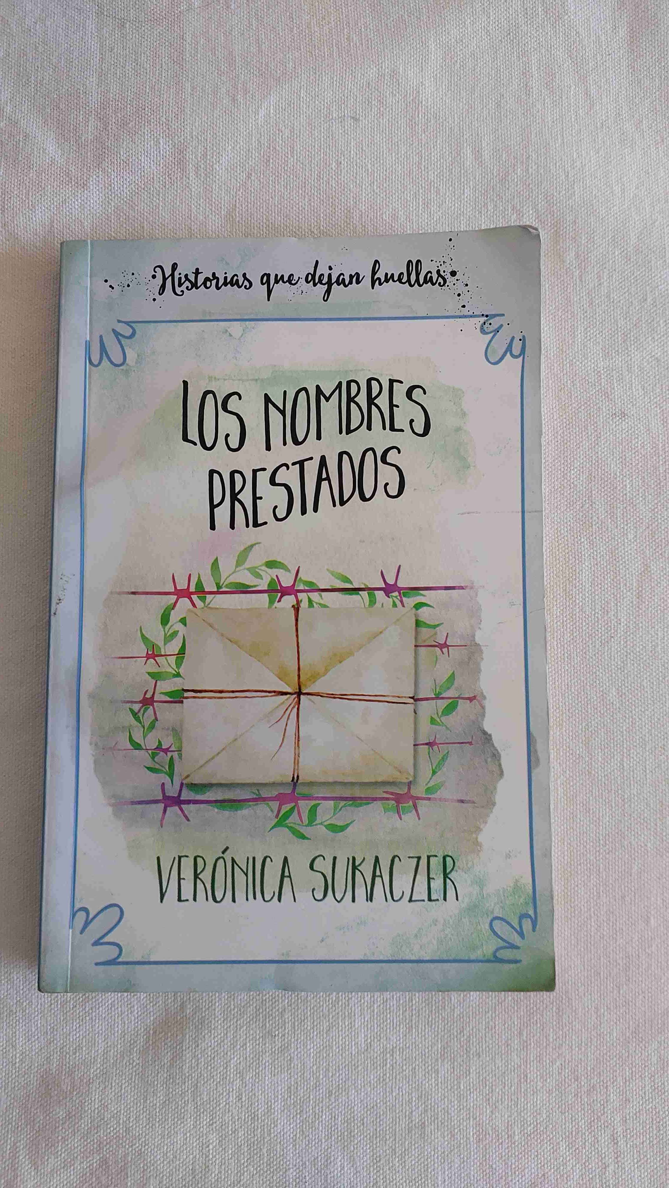Libro Los Nombres Prestados