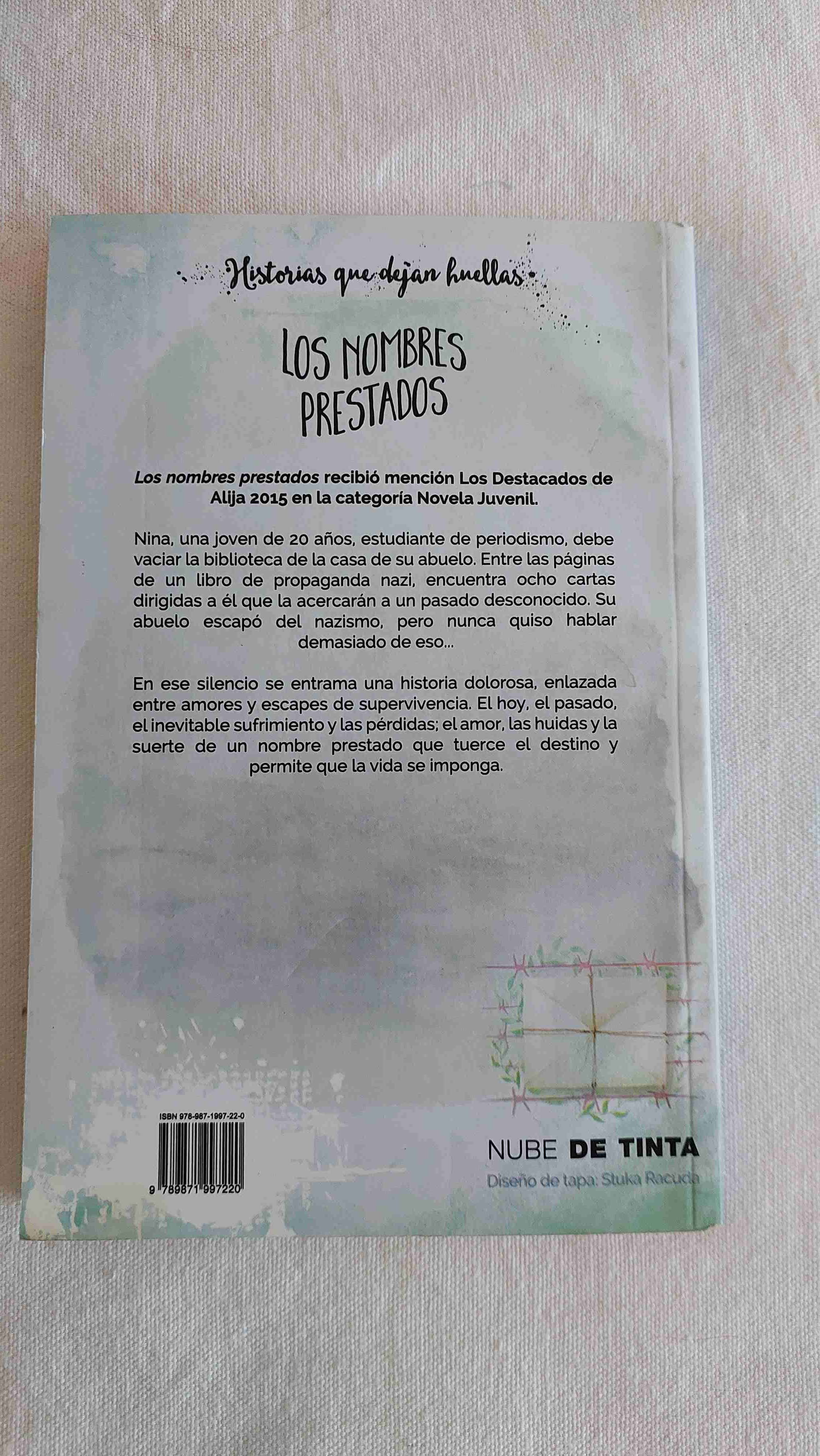 Libro Los Nombres Prestados - miniatura 2